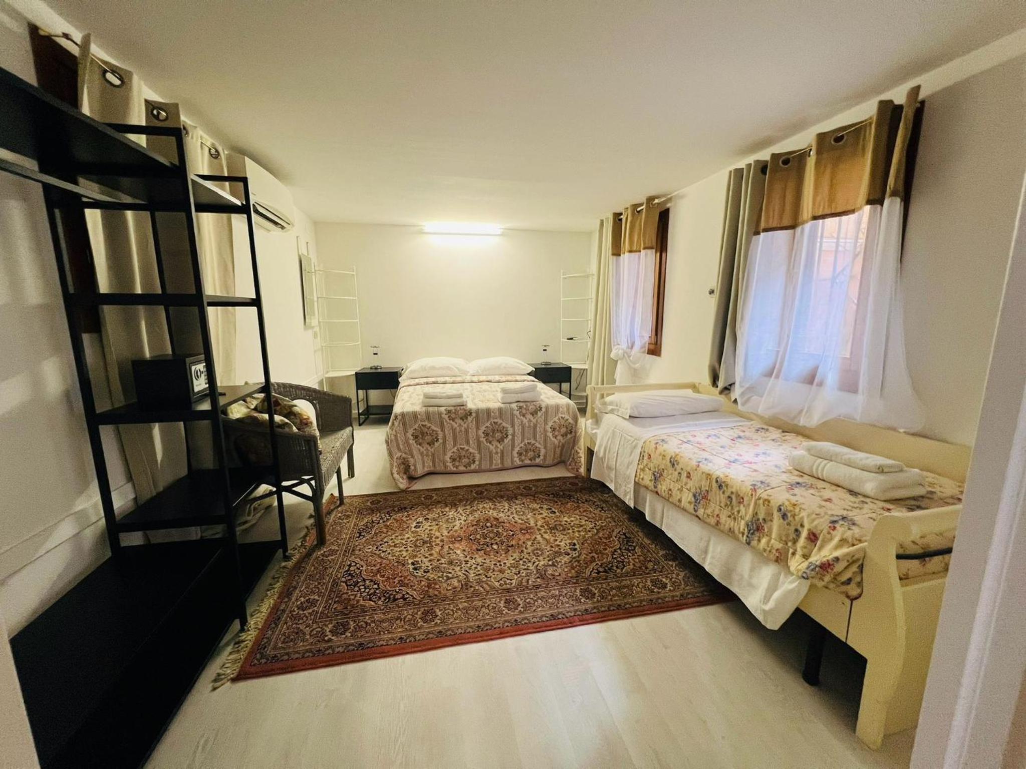 Santo Stefano Apartment