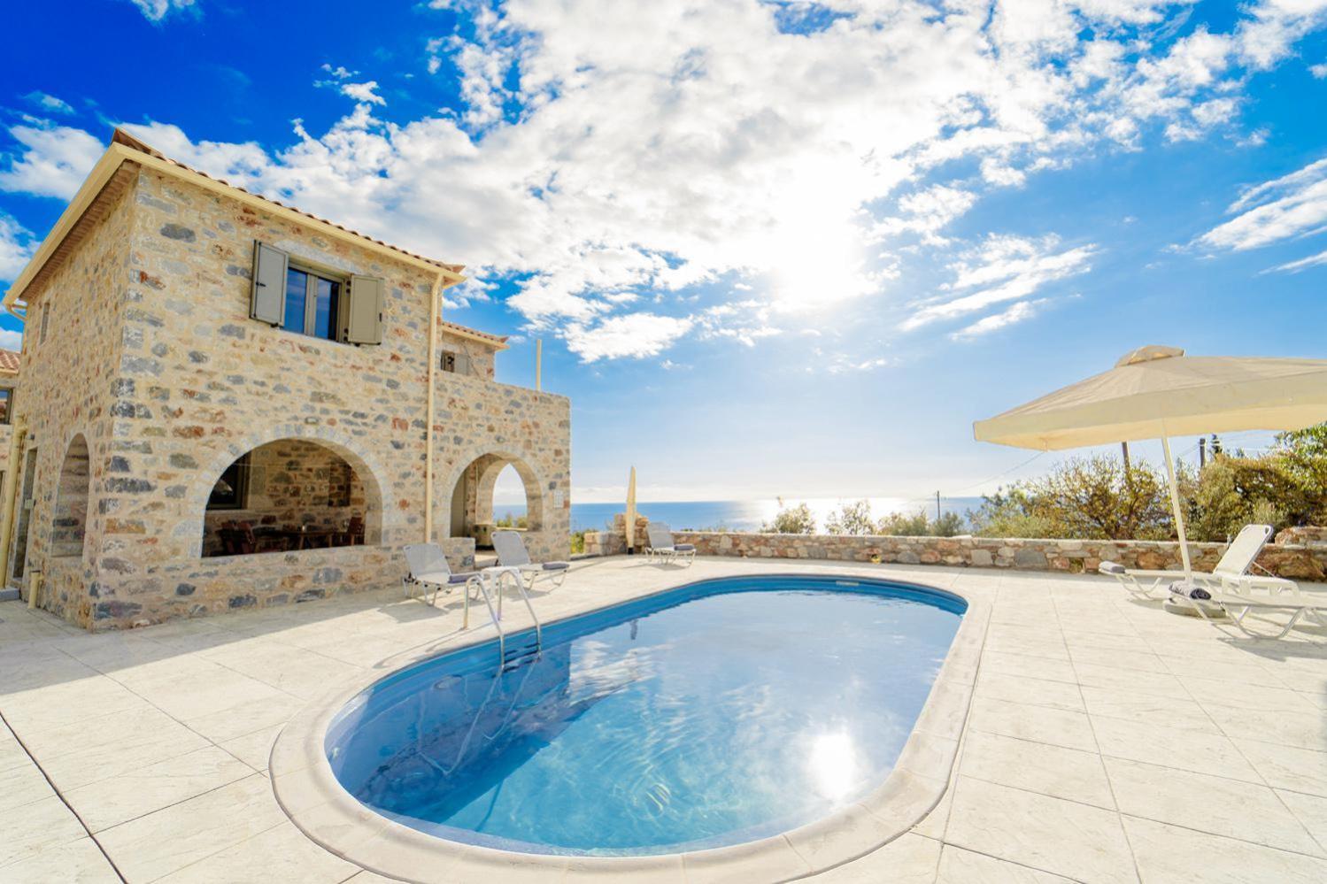 Villa Dioni Tria photo 4