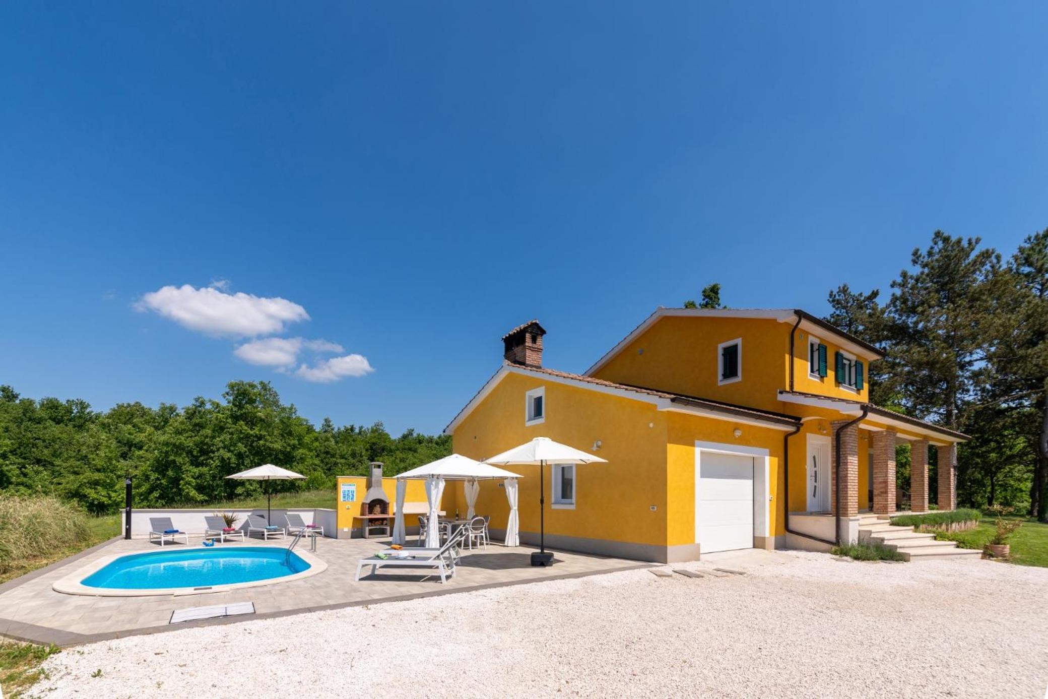 Villa Kristina by Briskva