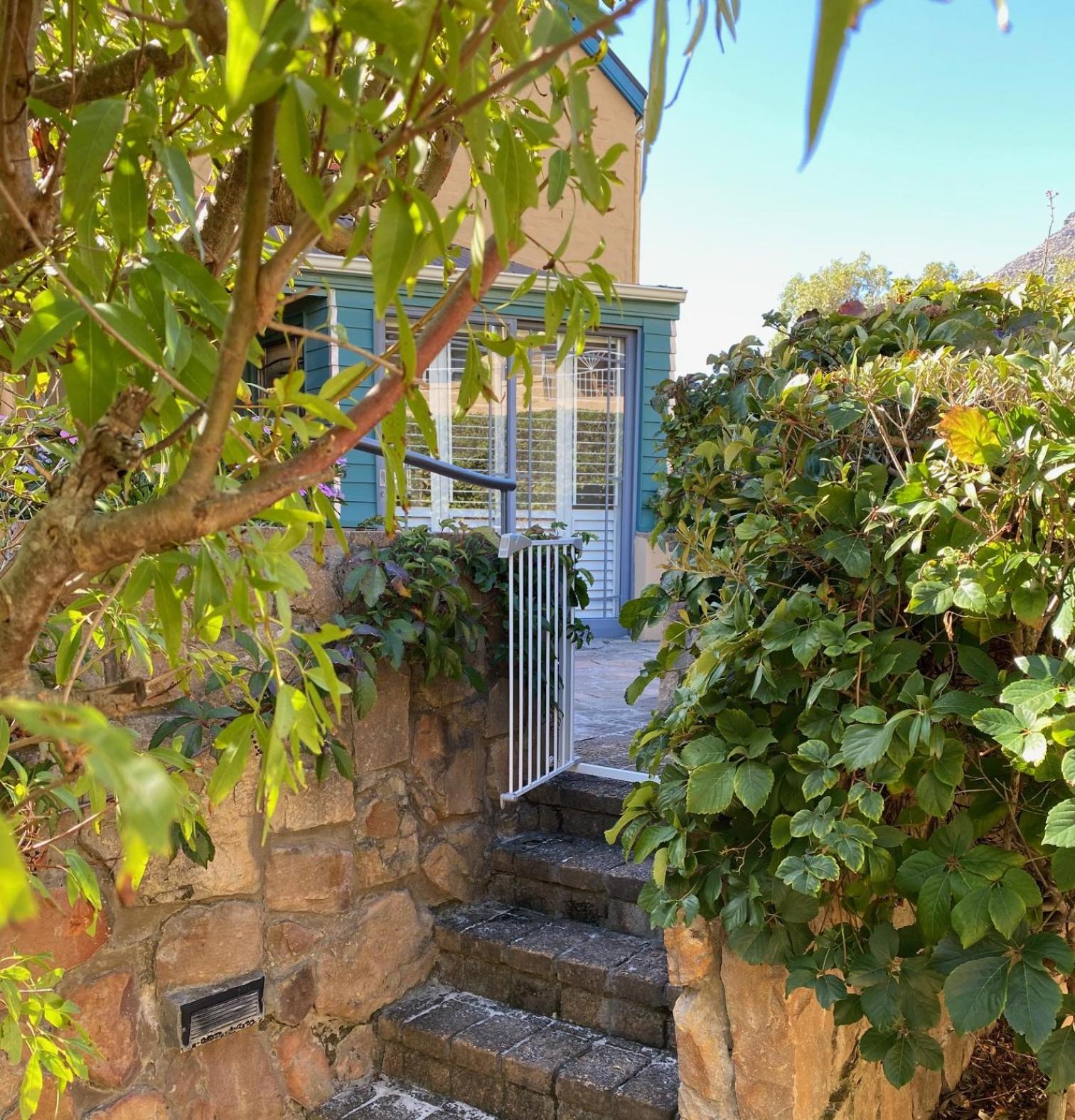 Beachfront Terrace 1 Hout Bay, Cape Town view 3