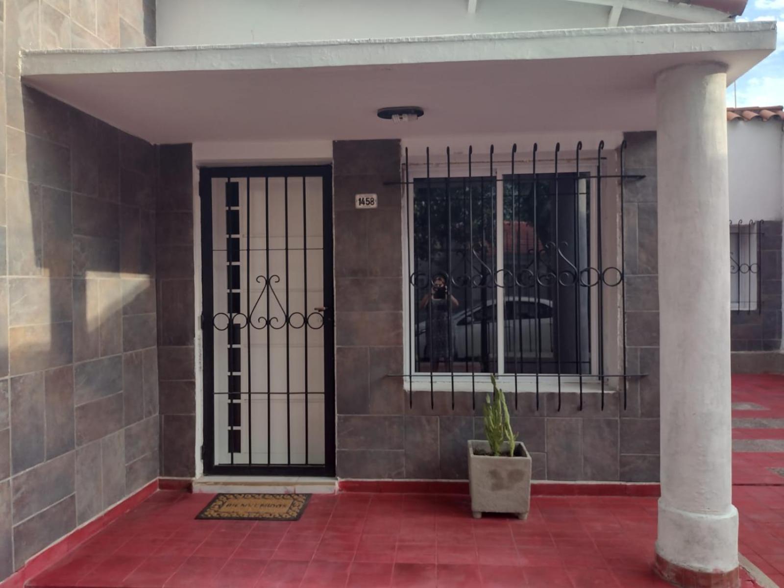 Amplia Casa Familiar en G Cruz