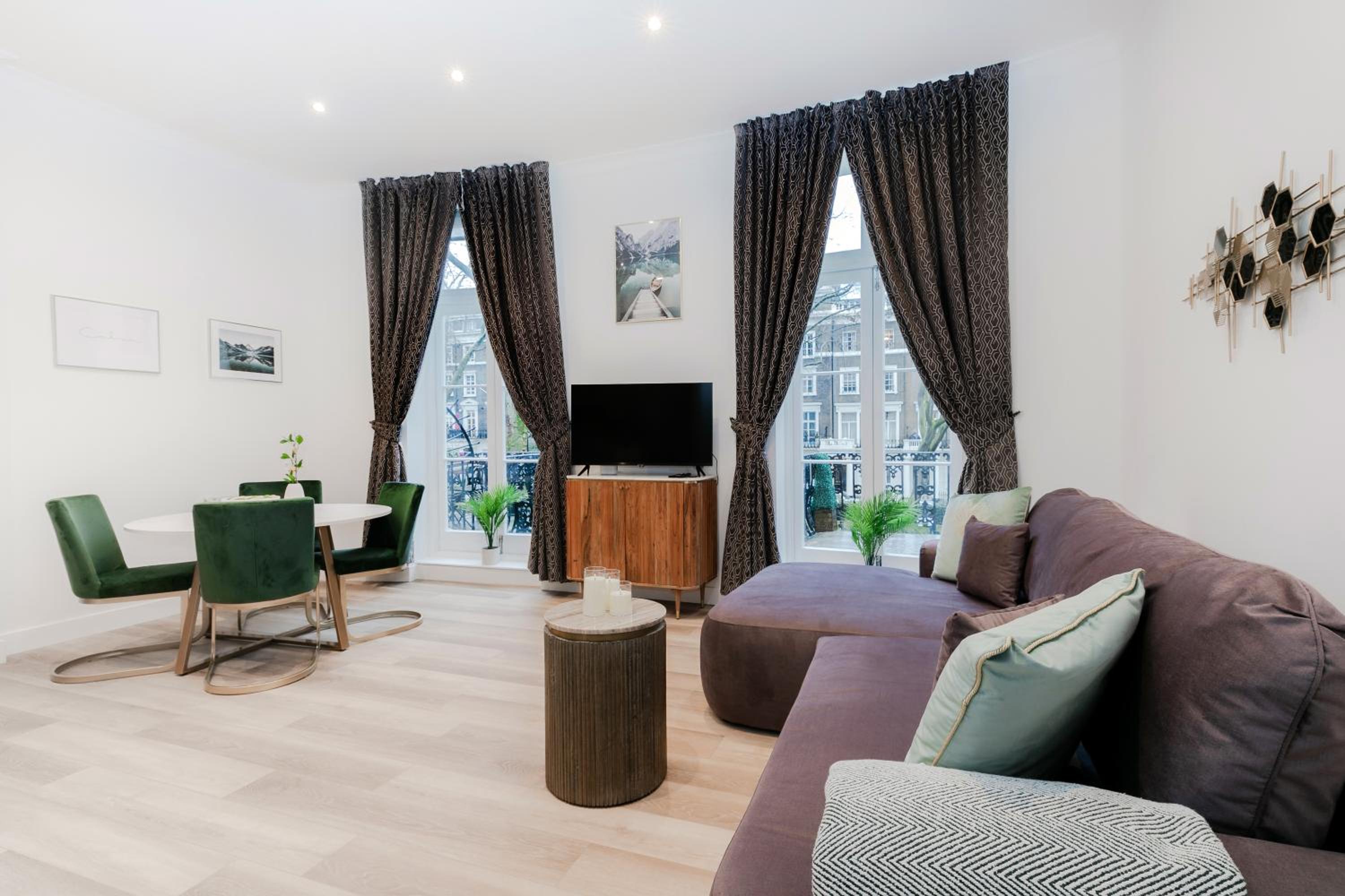 Stylish Apartments - Hyde Park