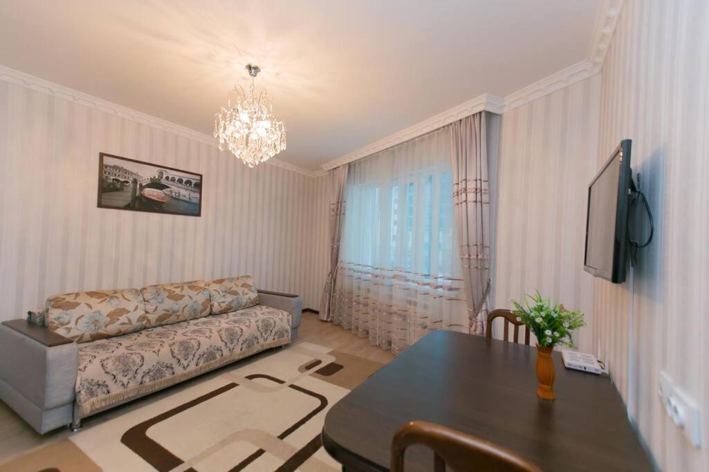 2 bedroom apartment on Sarayshyq street 5E view 2