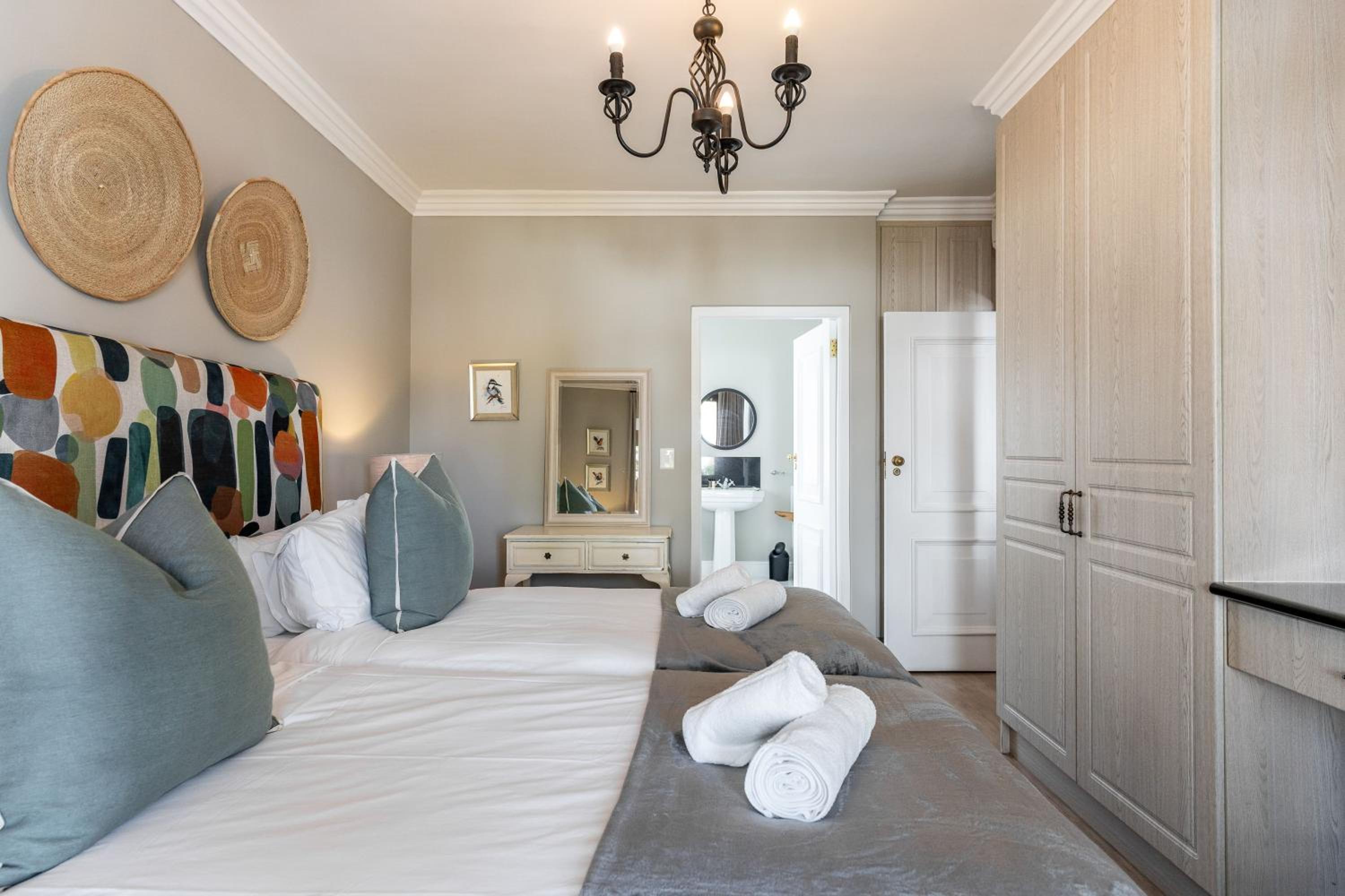 Winelands Golf Lodges 38 view 5