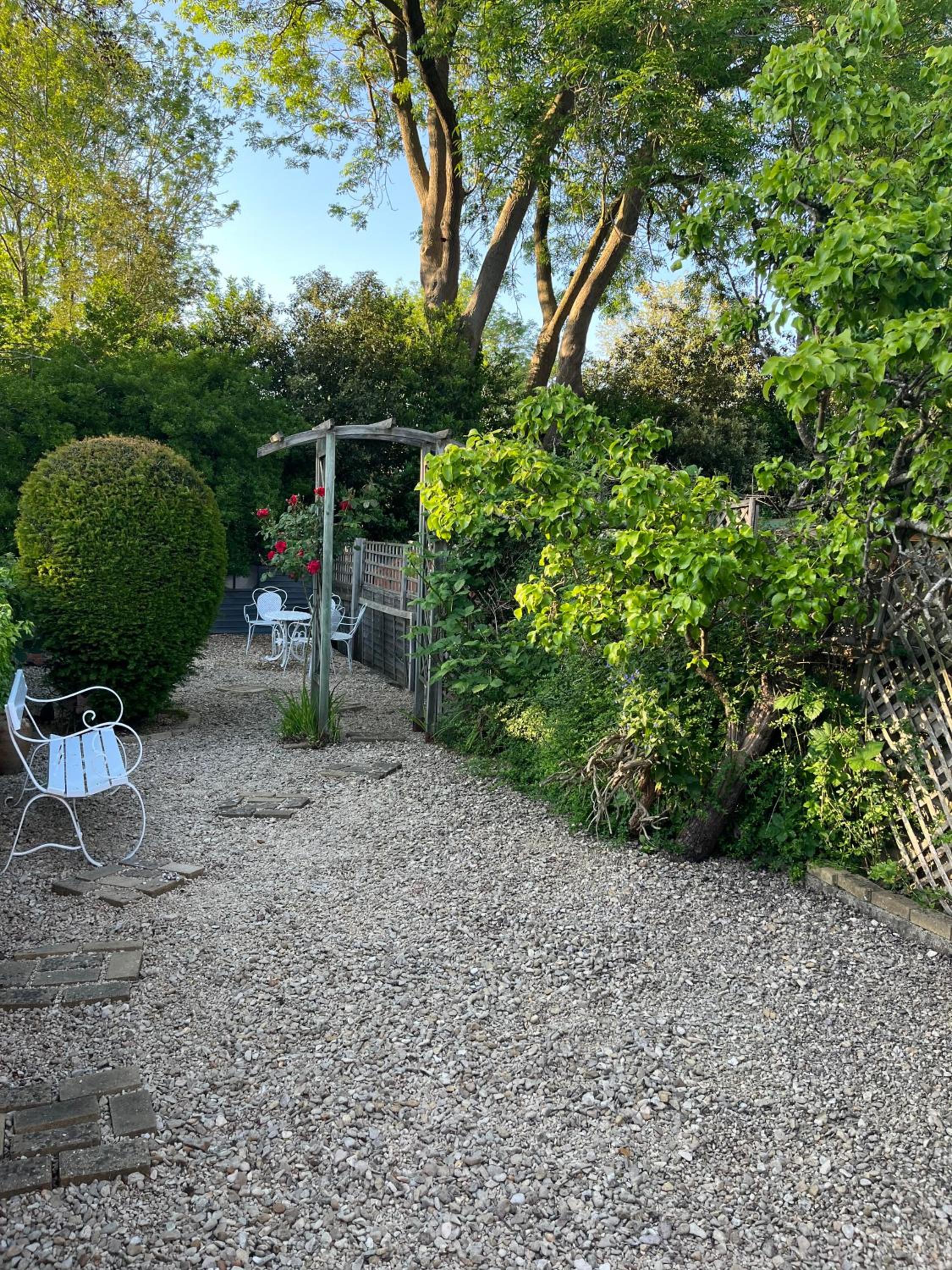 Midsomer Cottage- Spacious Victorian Cottage with parking & garden - Close to City and ring road view 2