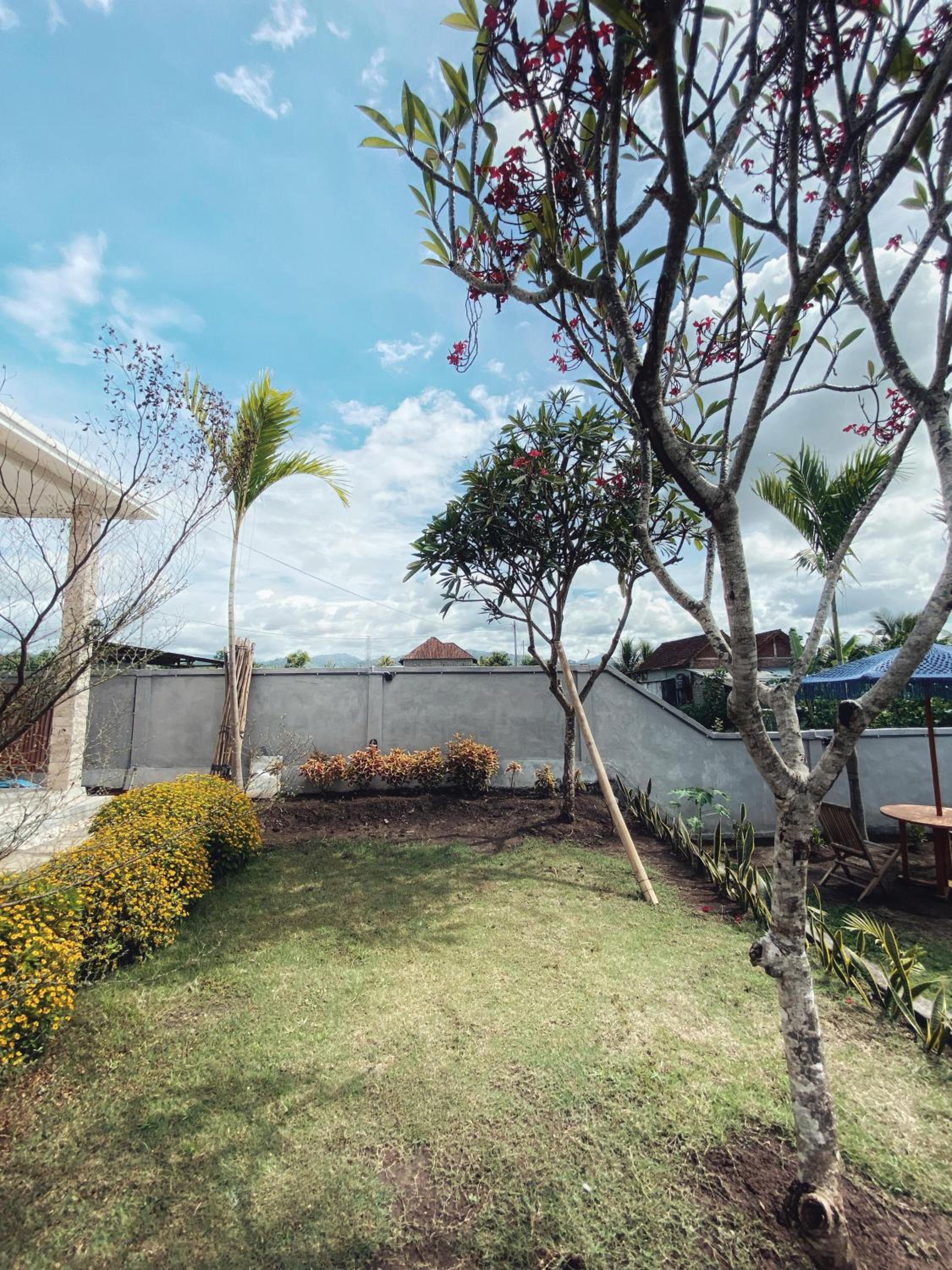 Sumbul View Surfcamp