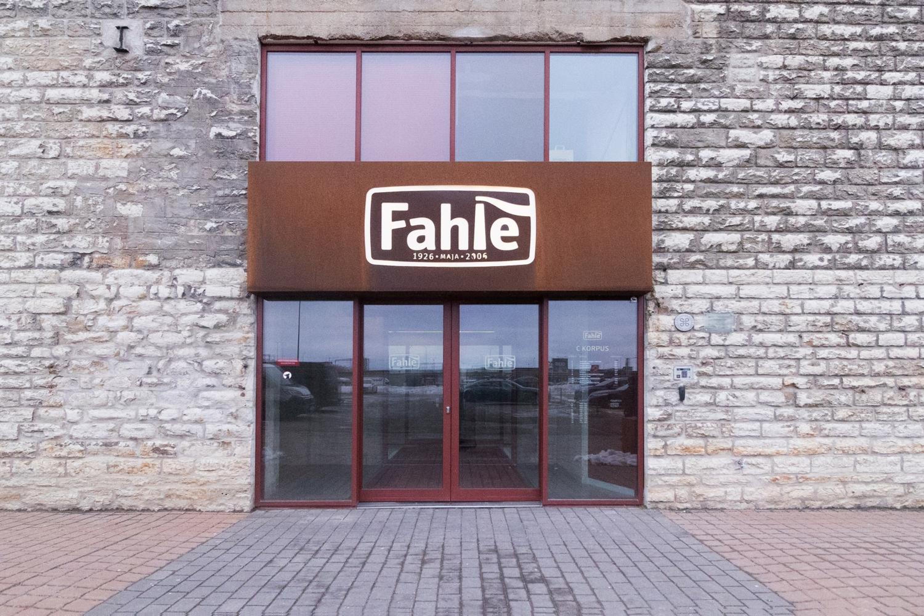 Revalia Fahle Airport Bus-Station Apartments with Best views