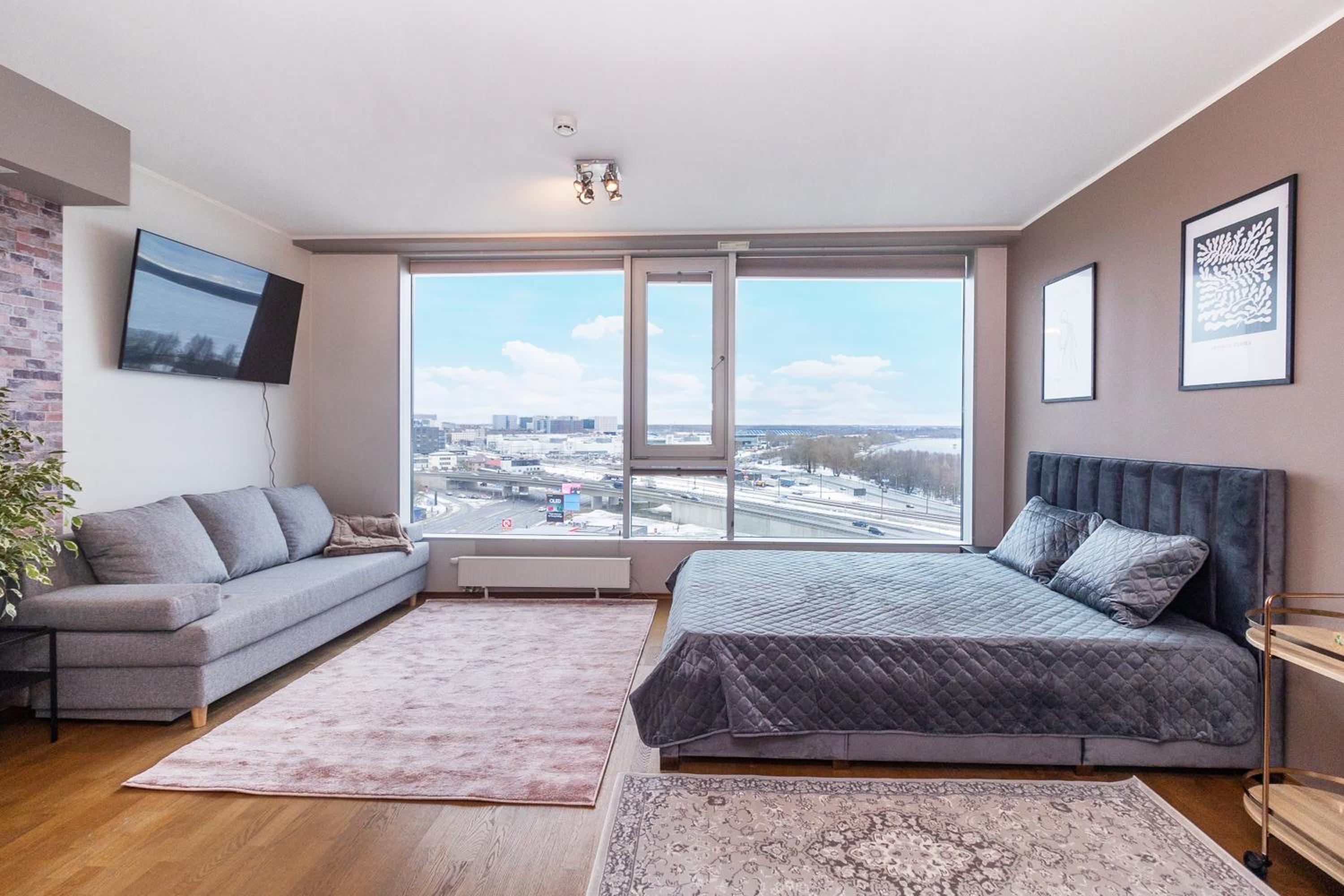 Revalia Fahle Airport Bus-Station Apartments with Best views
