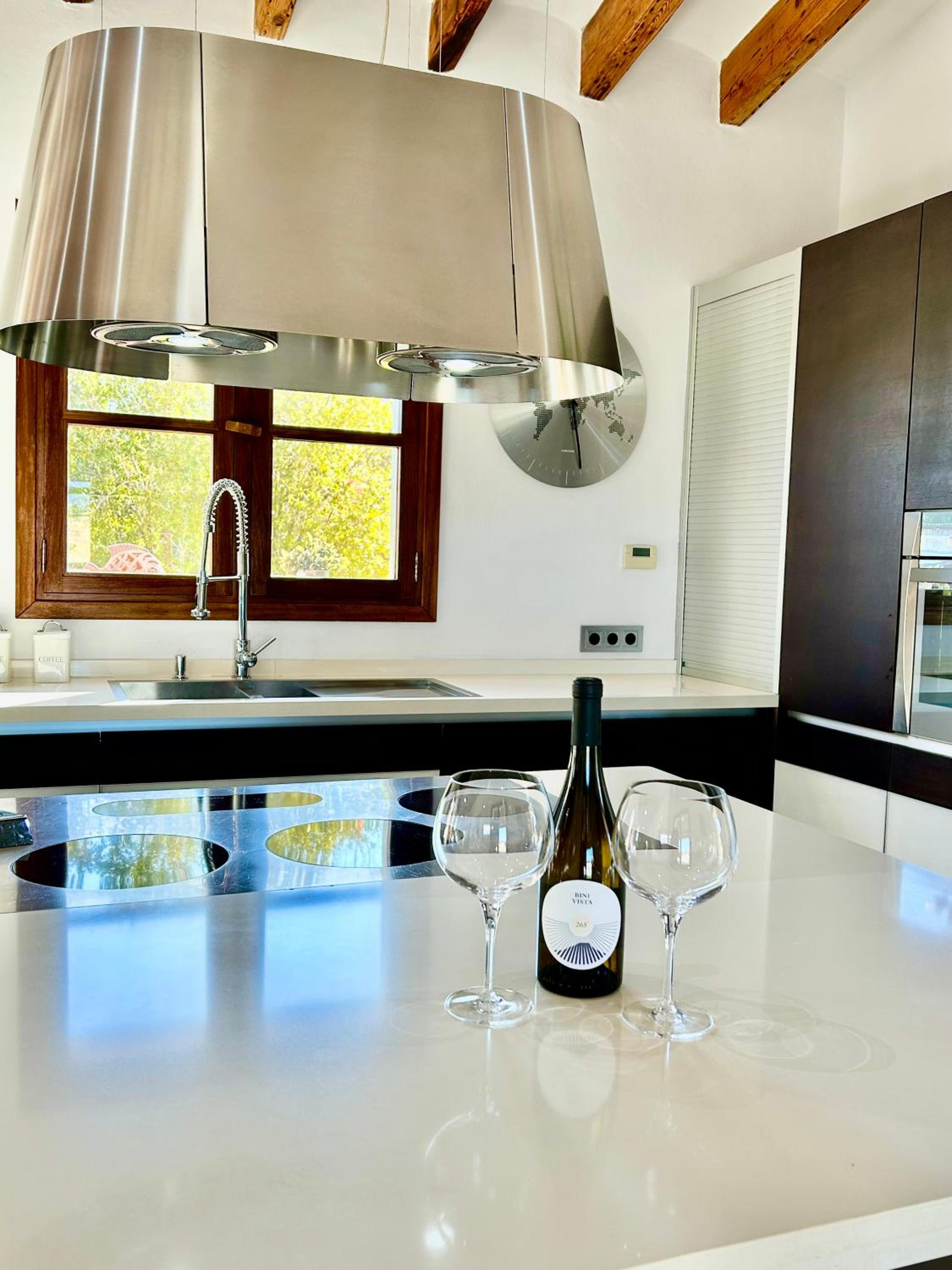 Cas Coix Jacuzzi, gym & pool view 4