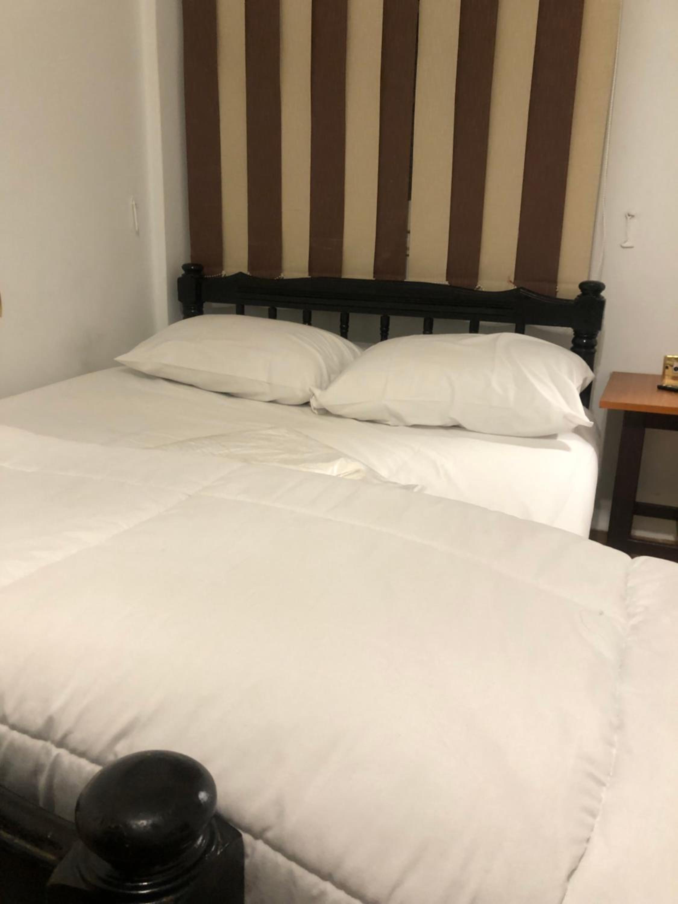 cozy room near the airport