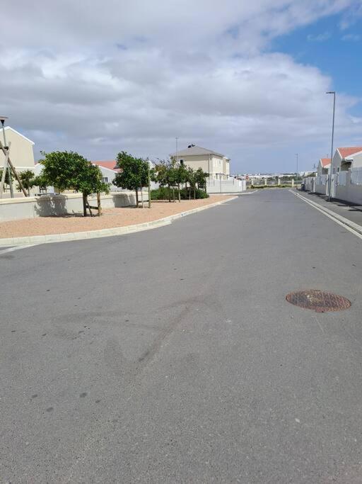 Modest Home in Cape Town view 5