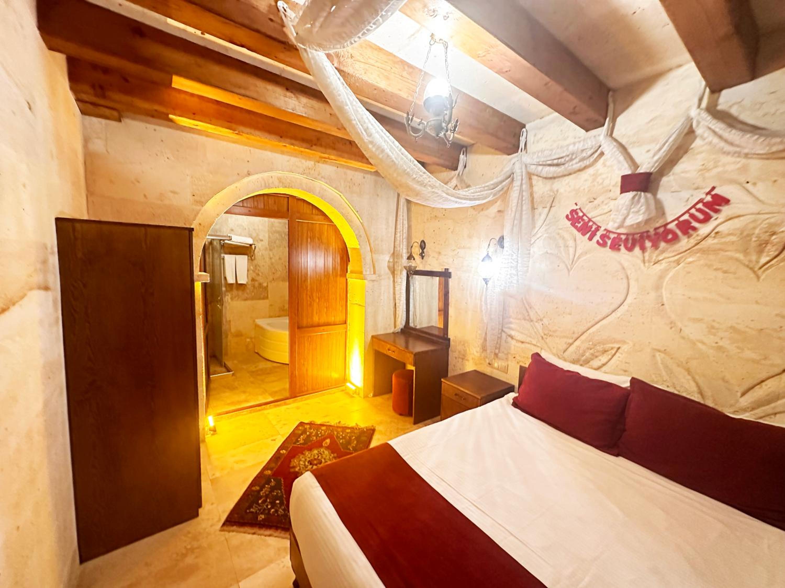 Balloon Cave Hotel - Image 204