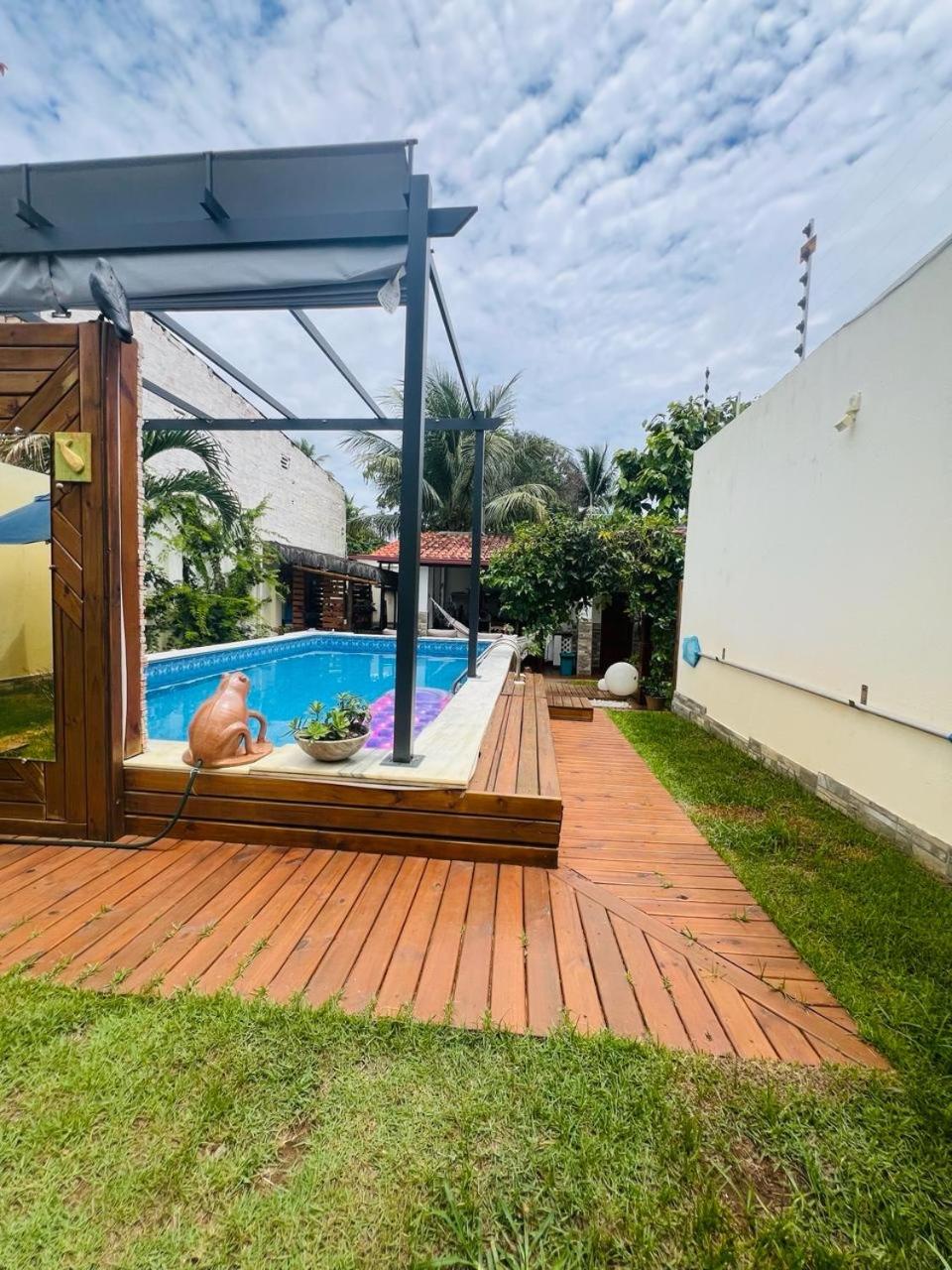 Casa com Piscina