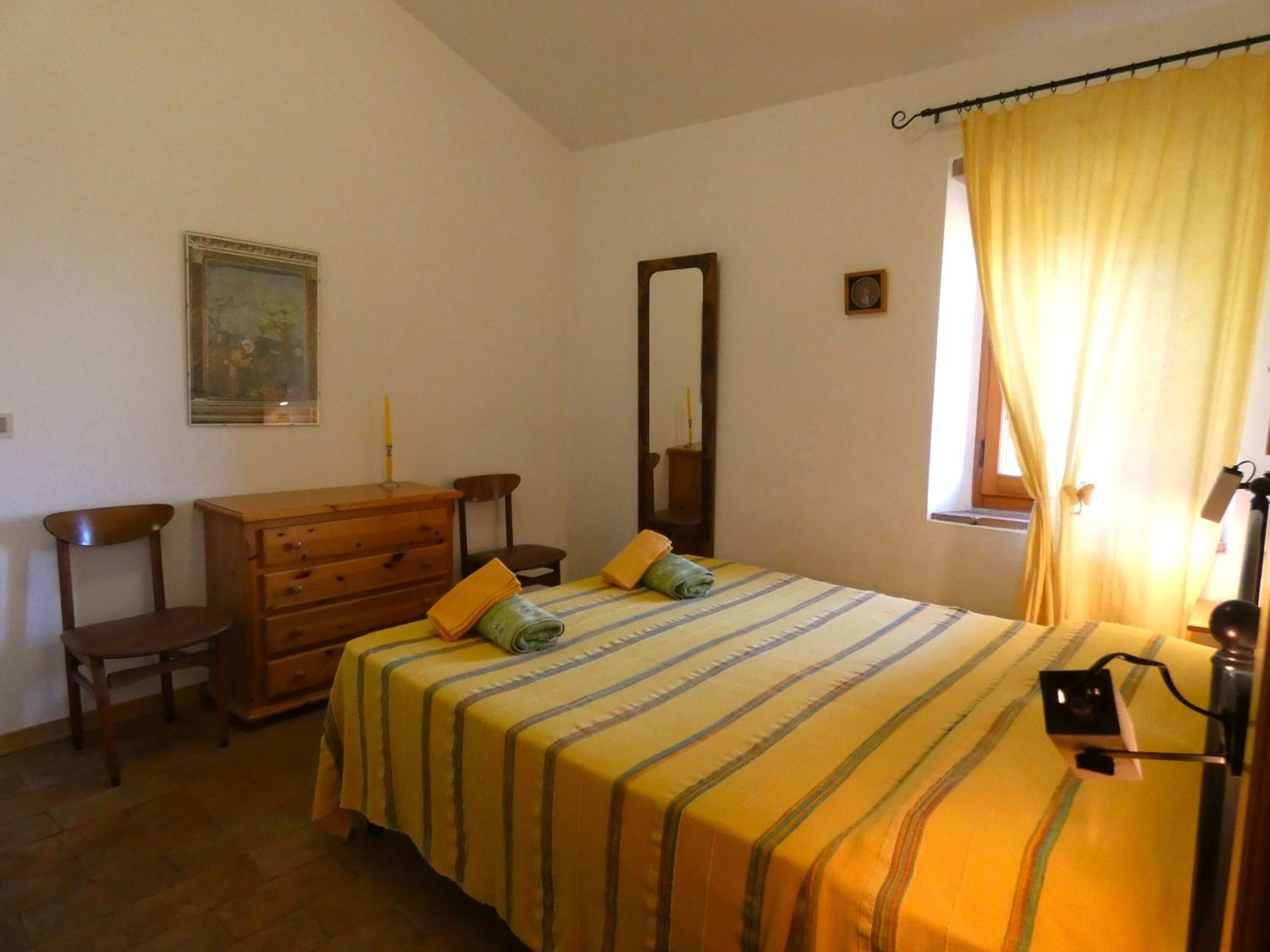 Scappo in Umbria, Casale Piccino