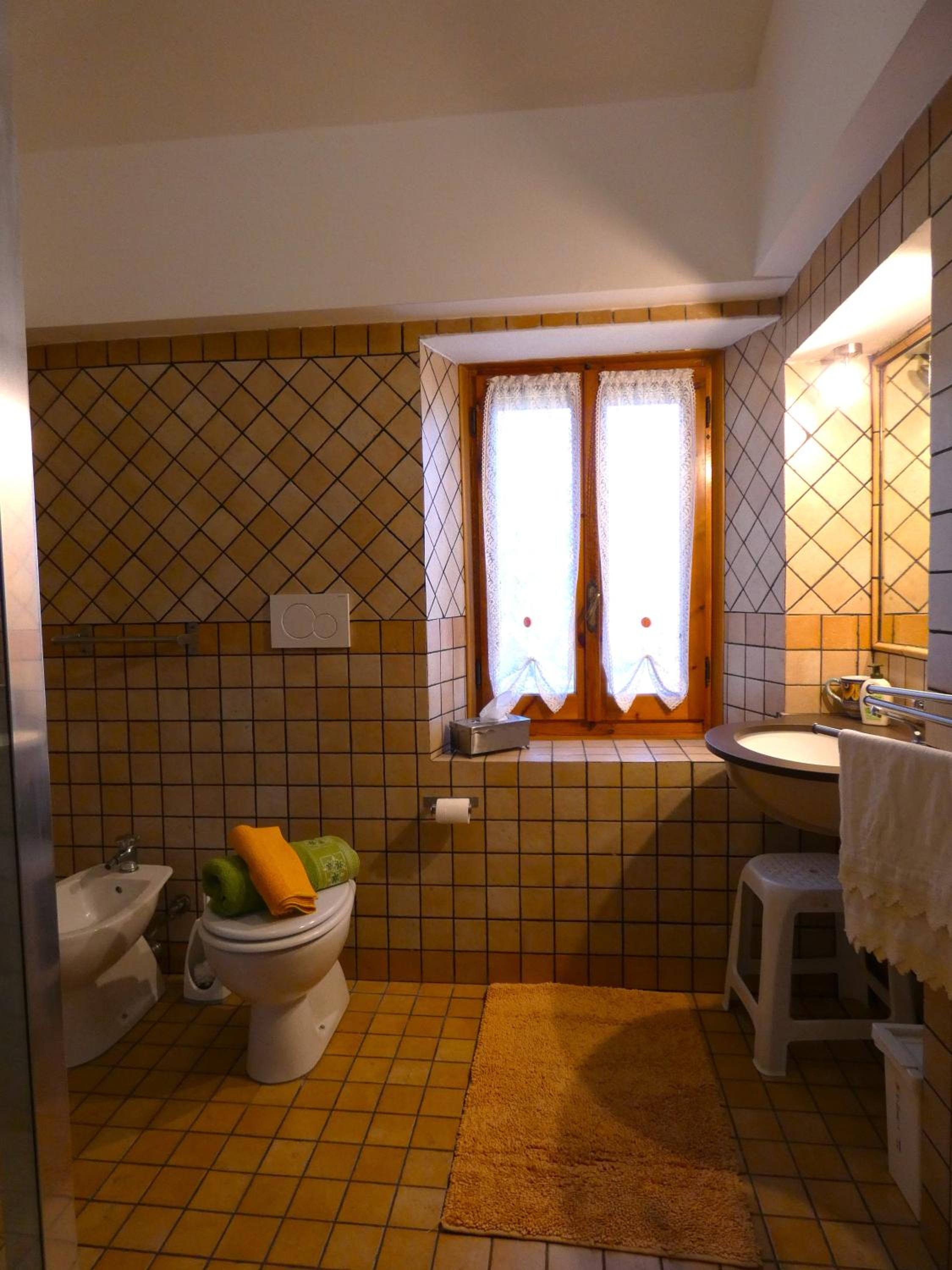 Scappo in Umbria, Casale Piccino