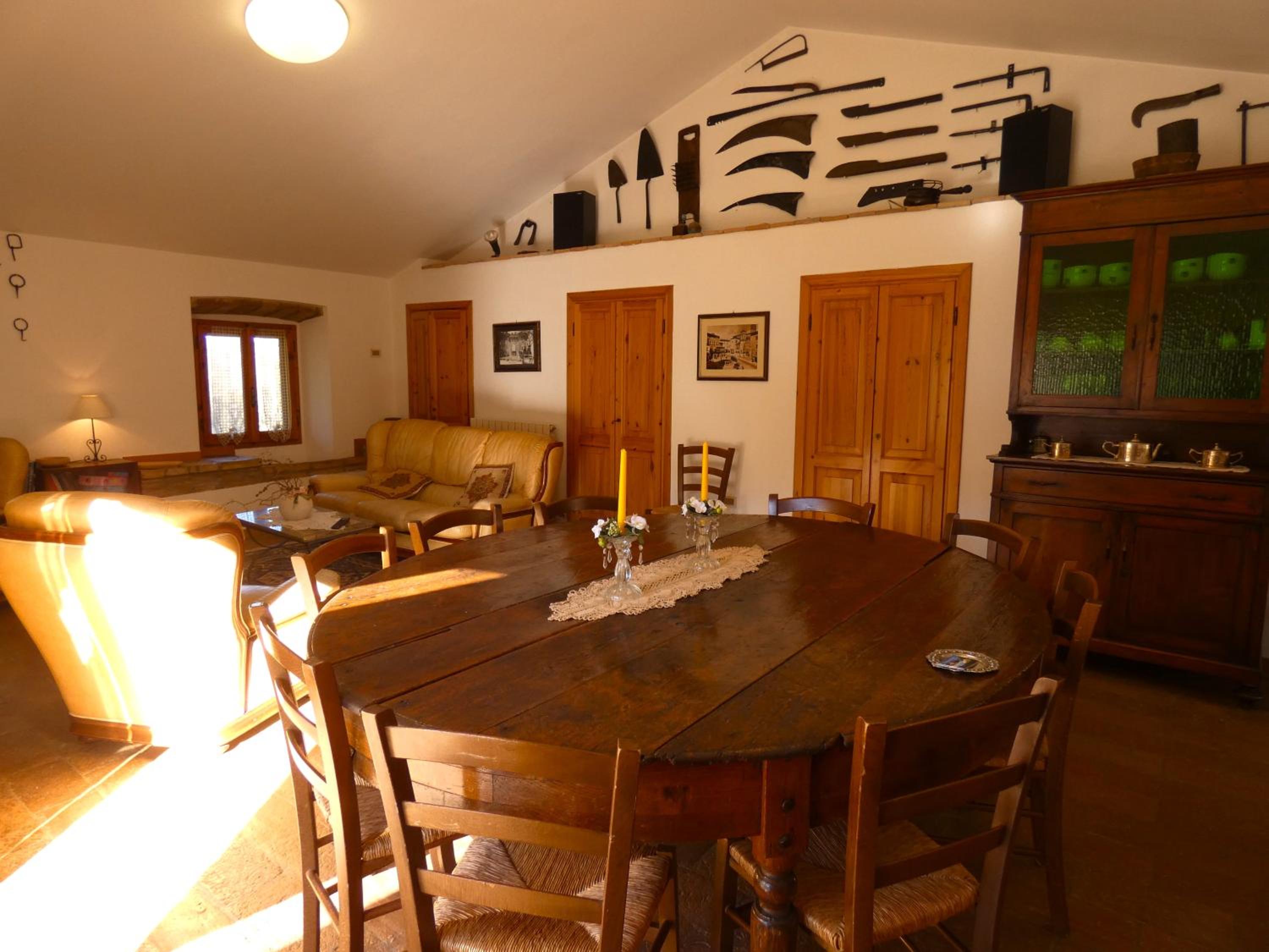 Scappo in Umbria, Casale Piccino
