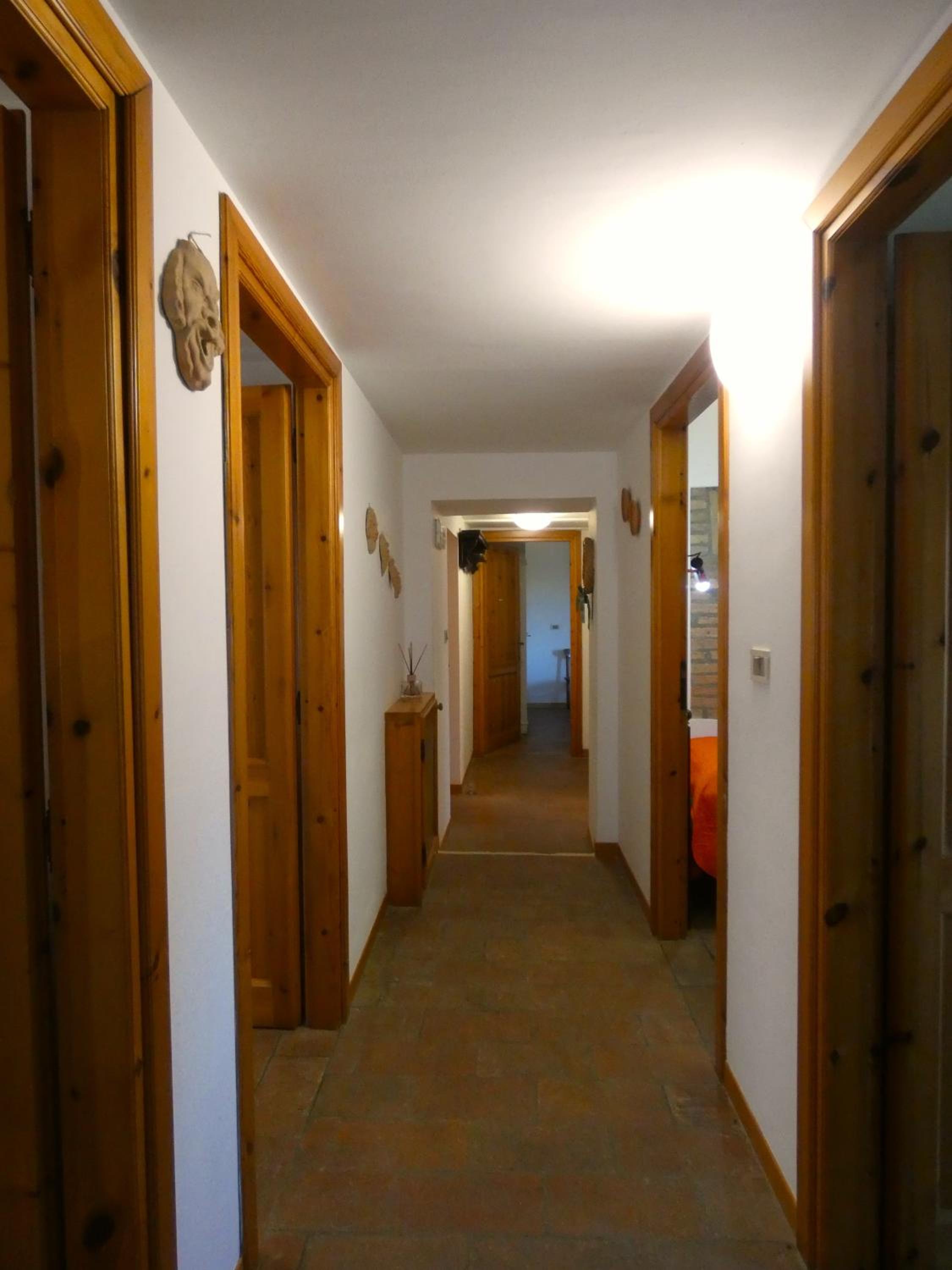 Scappo in Umbria, Casale Piccino