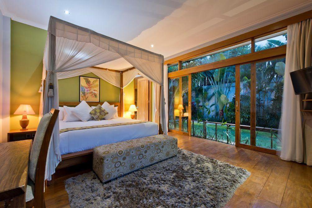 Zolina Villa 4 Bedrooms view 4