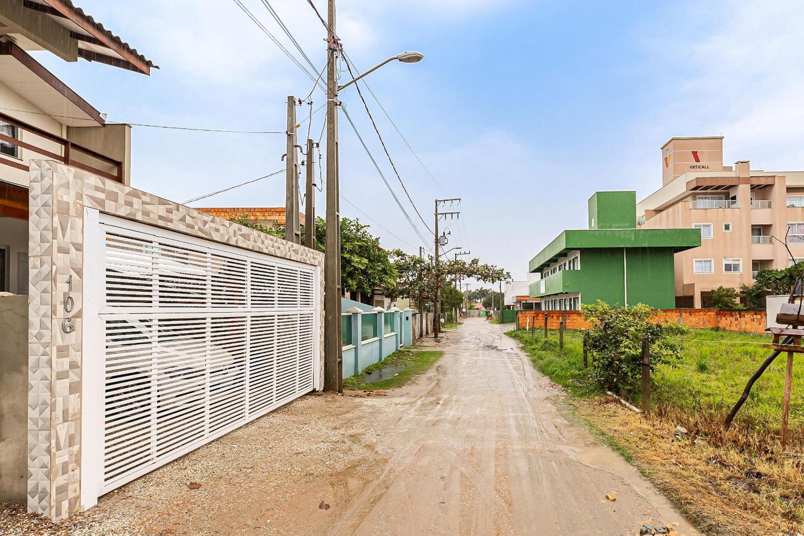2BR House w/ BBQ 600m from Beach RVL118