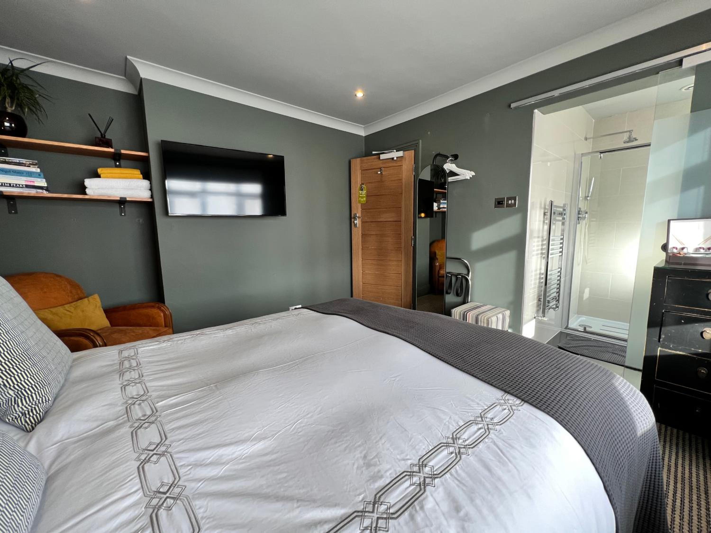 Tavistock Vacations - Rockmount Rooms  Apartment - Property Image 11