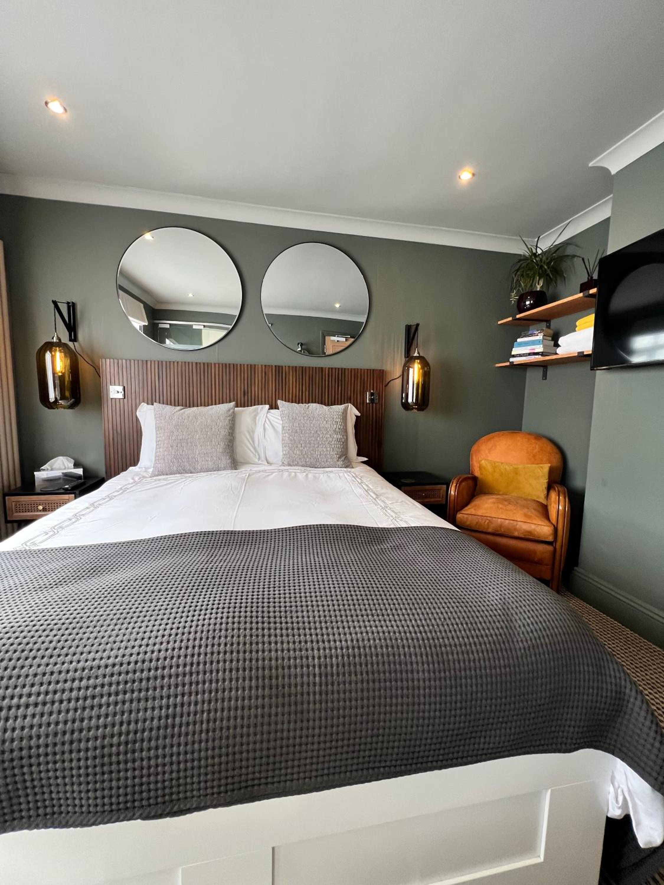 Tavistock Vacations - Rockmount Rooms  Apartment - Property Image 9
