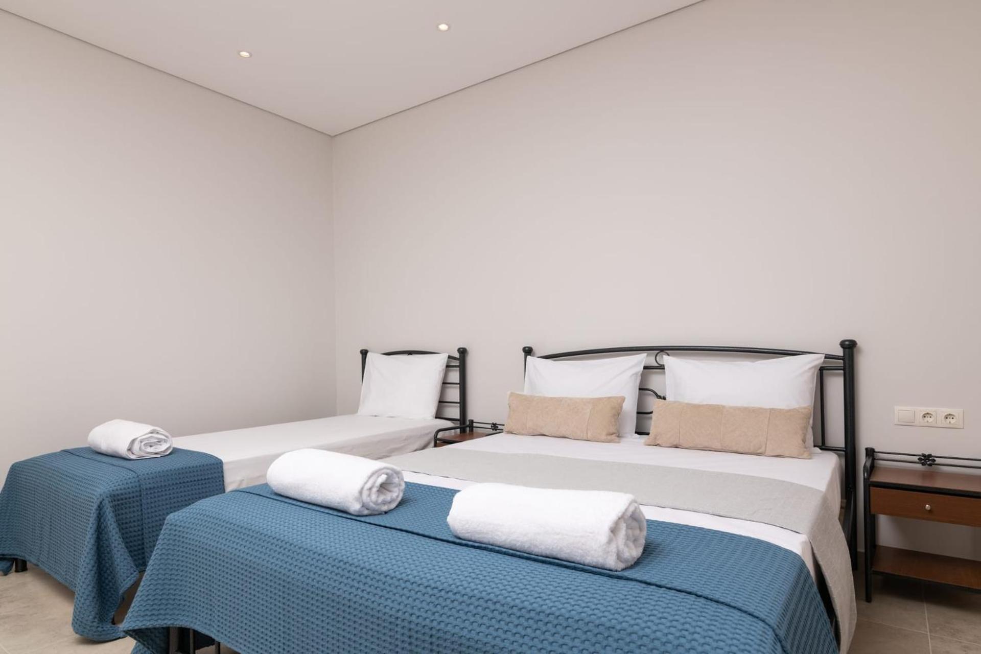 Modern Zante Villa - Private Pool - 2 Bedrooms & Bathrooms - Villa Tsilivi - Resort Centre Location view 2