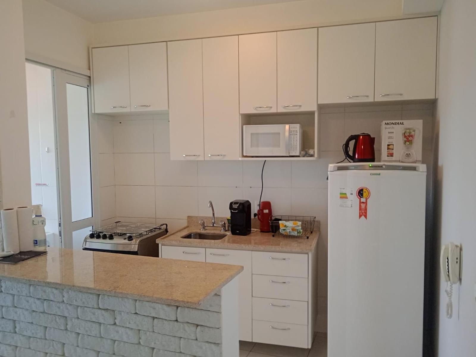 2 Dorms Andar Alto com Piscina aquecida PINHEIROS - 5 Pessoas