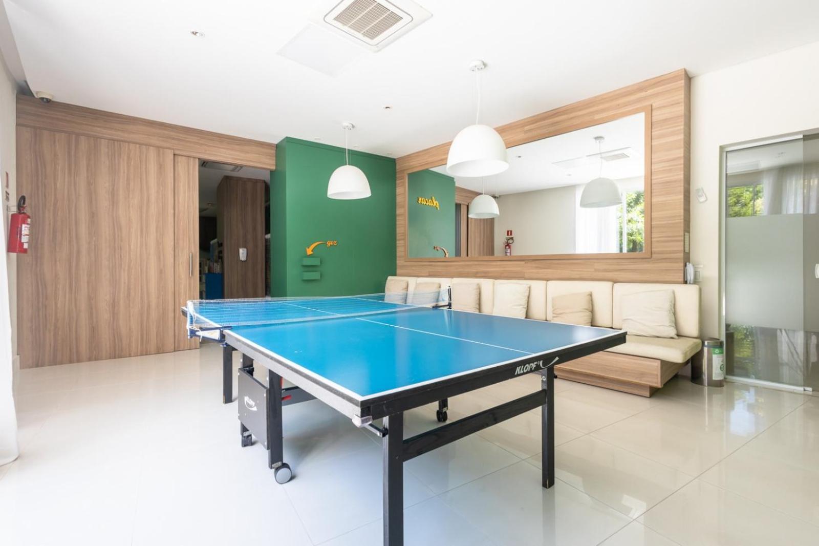 2 Dorms Andar Alto com Piscina aquecida PINHEIROS - 5 Pessoas