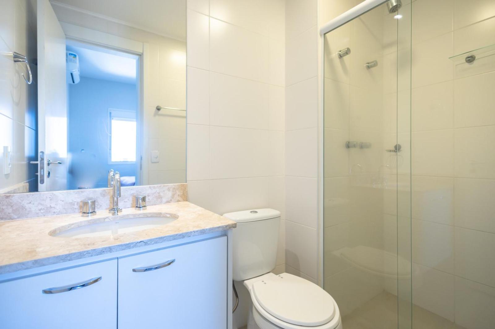 2 Dorms Andar Alto com Piscina aquecida PINHEIROS - 5 Pessoas