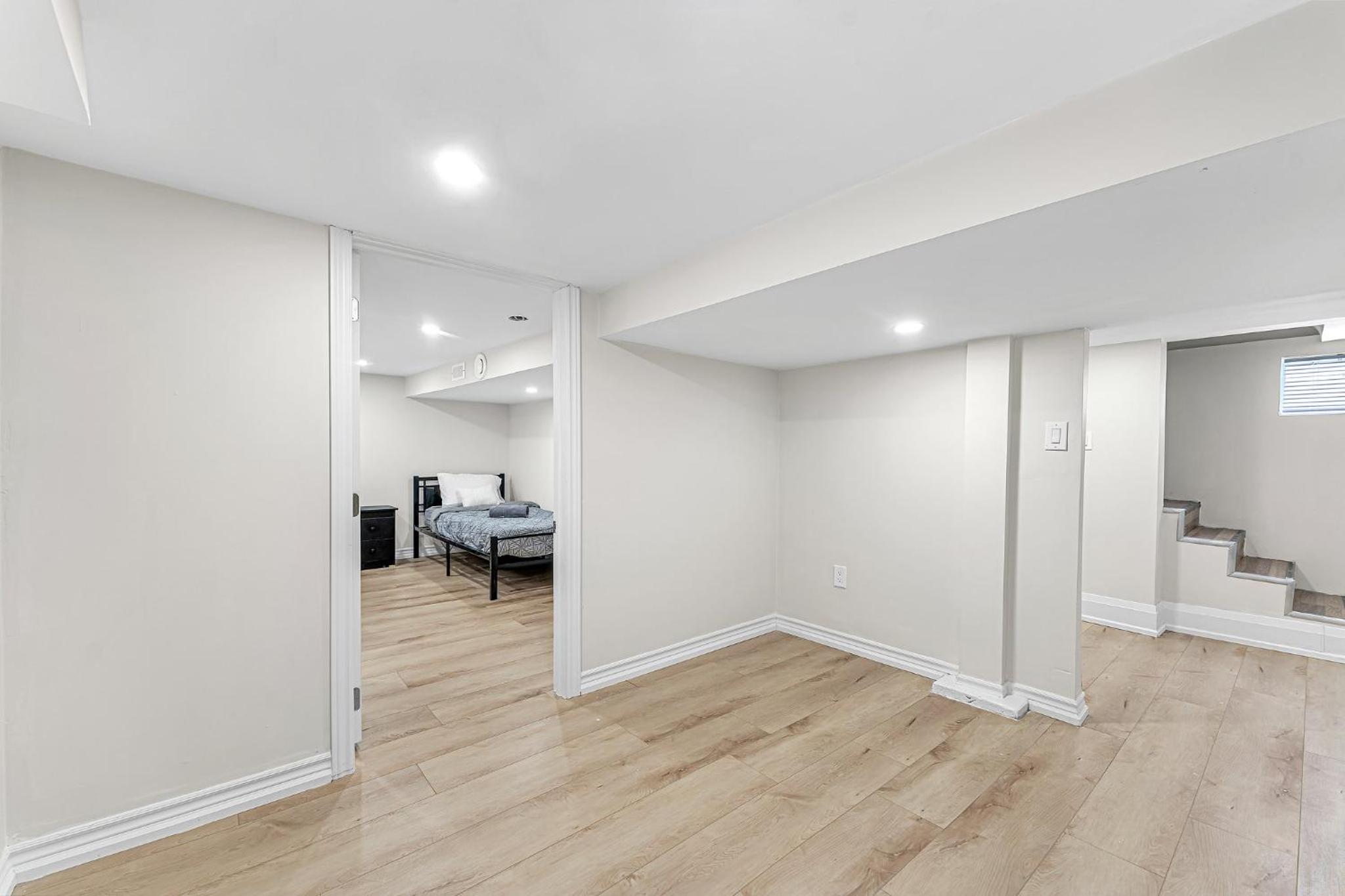 Spacious Home 5 Min Walk to Falls
