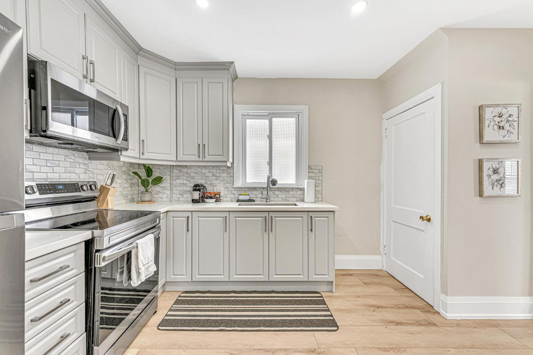 Spacious Home 5 Min Walk to Falls