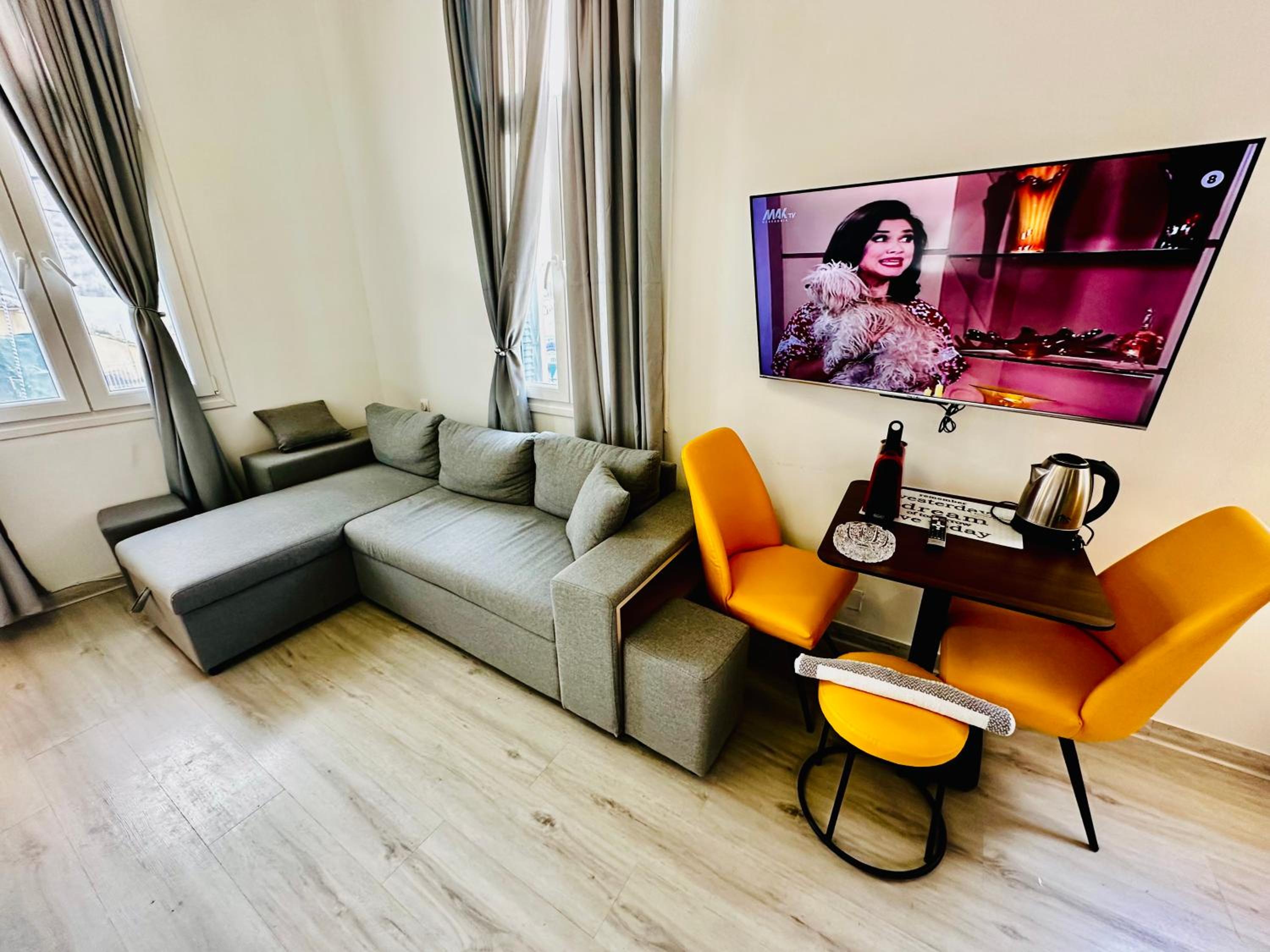 TRAVELLERS CORFU TOWN Luxury Suites, Studios & Apartments