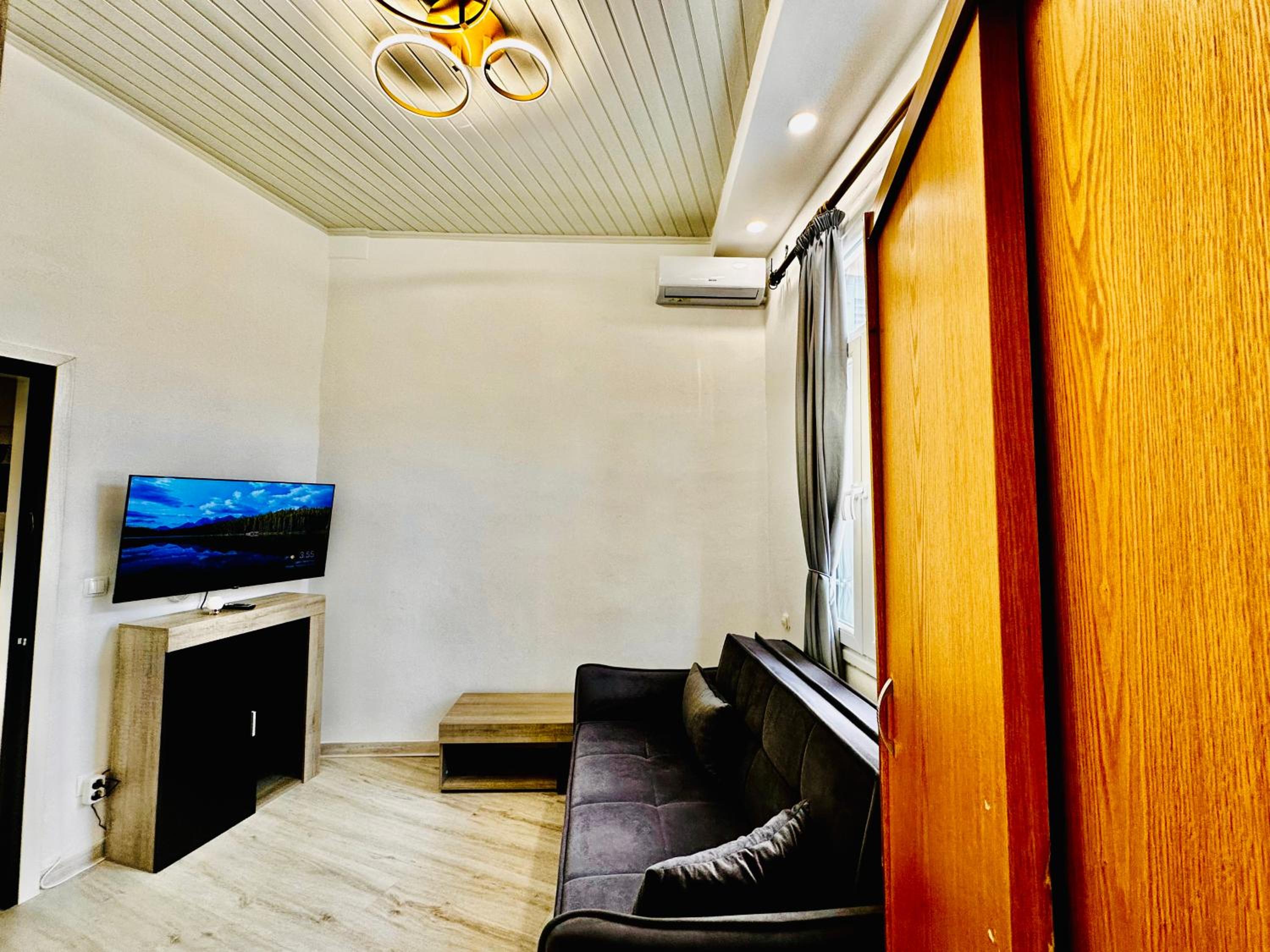 TRAVELLERS CORFU TOWN Luxury Suites, Studios & Apartments