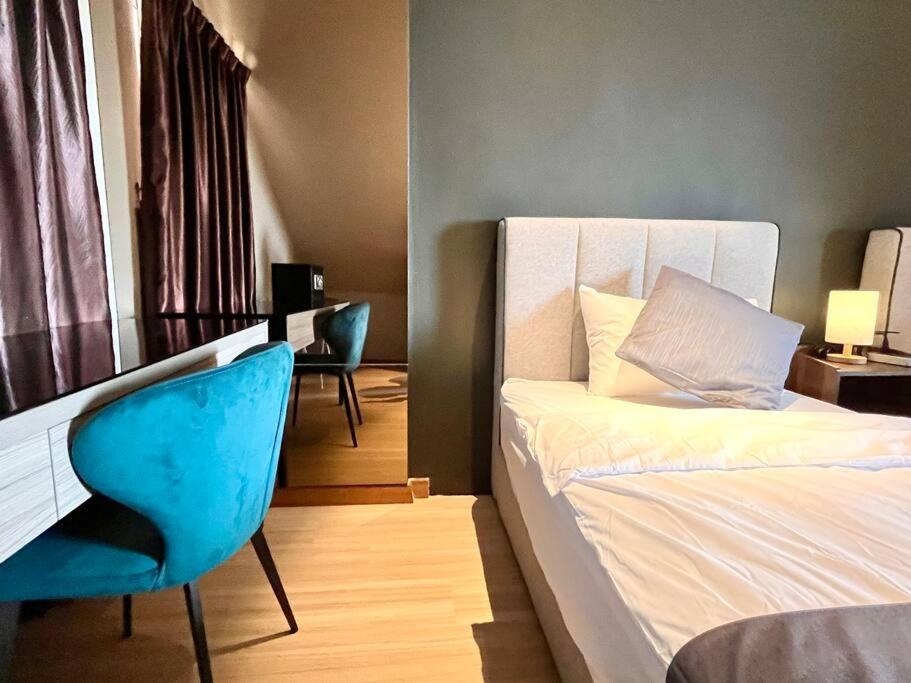 HillLand Suites
