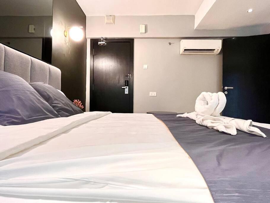 HillLand Suites