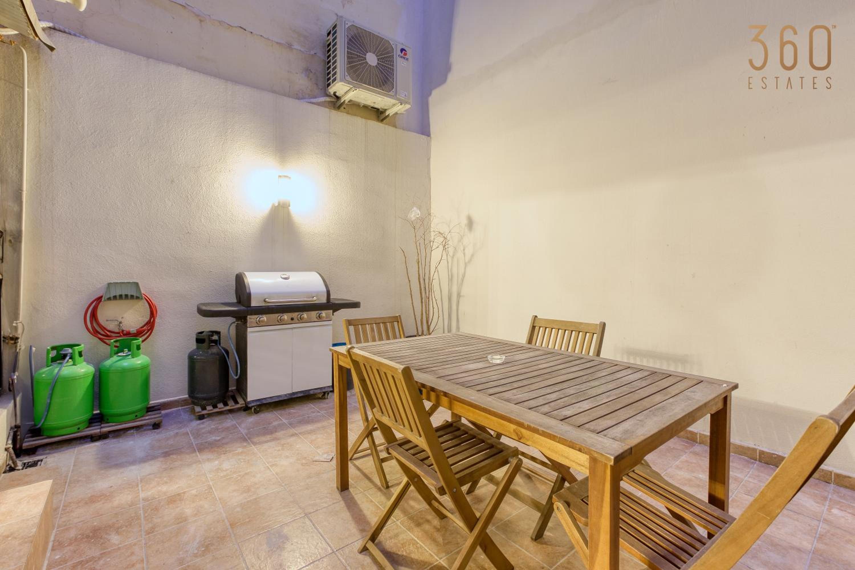 Stylish & Spacious Apt in the Heart of Paceville by 360 Estates photo 5