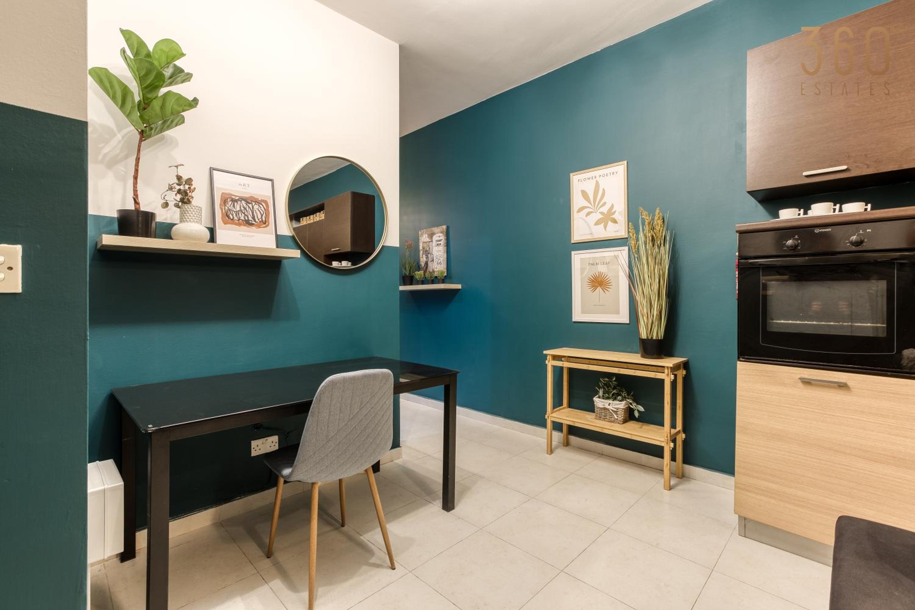 Stylish & Spacious Apt in the Heart of Paceville by 360 Estates photo 2