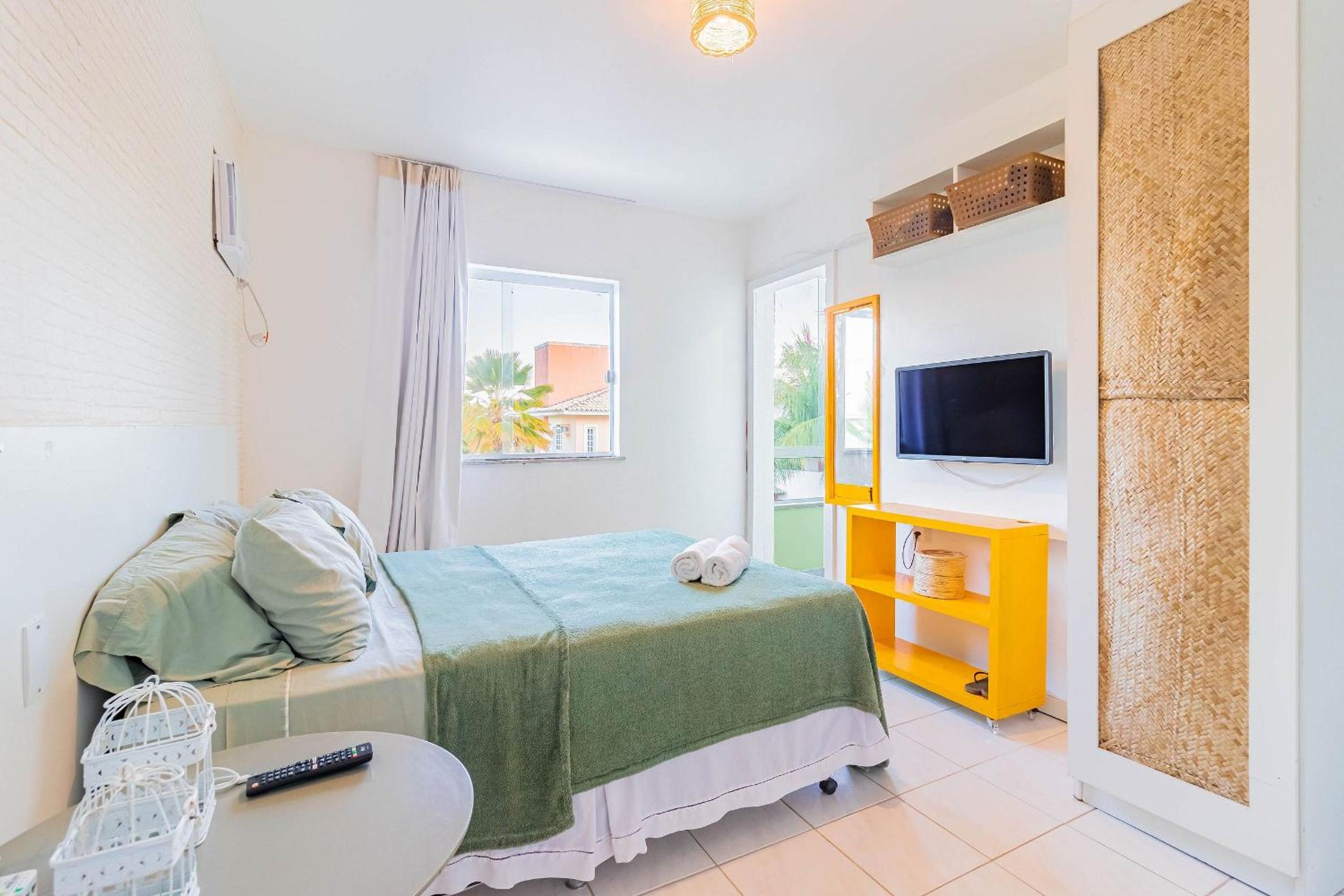 GB46 Maravilhosa Casa com 4 Suítes com Piscina Privativa em Guarajuba