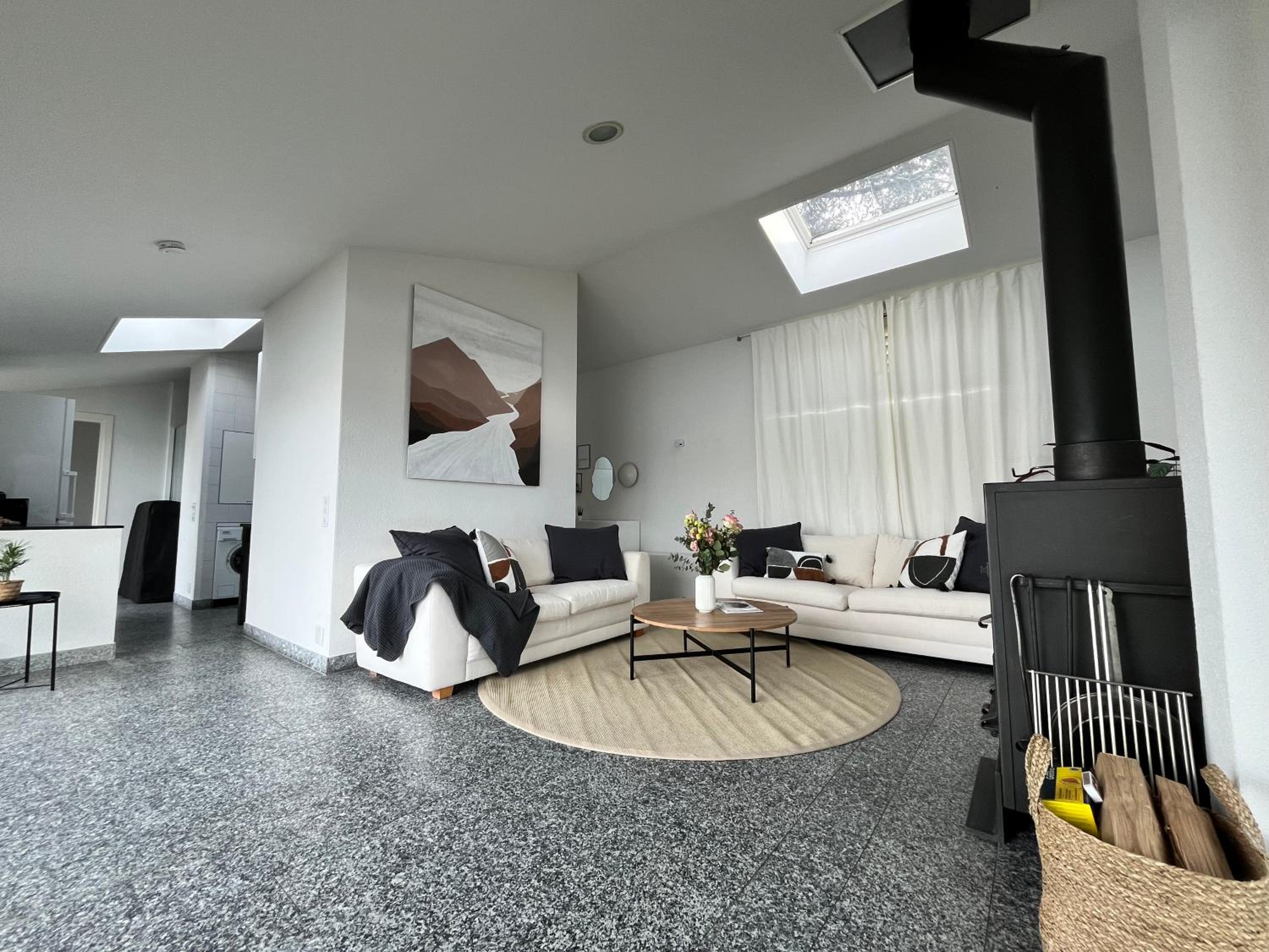 Wohnung mit grossartiger Seesicht und Balkon