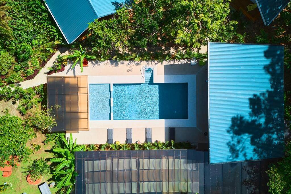 Casa Iris- Home for Family, Steps From the Beach, Pool and Yoga Deck