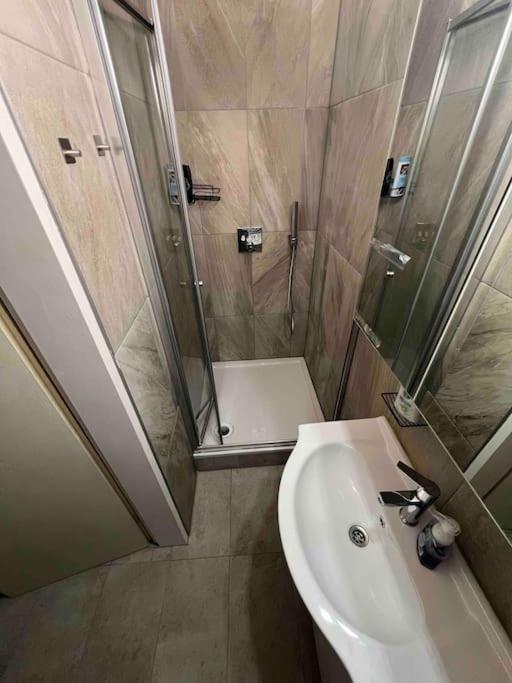 Authentic 2-bedroom apartment