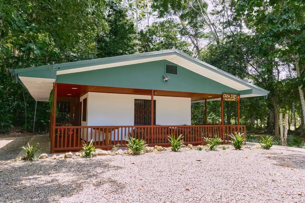 Casa Iris- Home for Family, Steps From the Beach, Pool and Yoga Deck