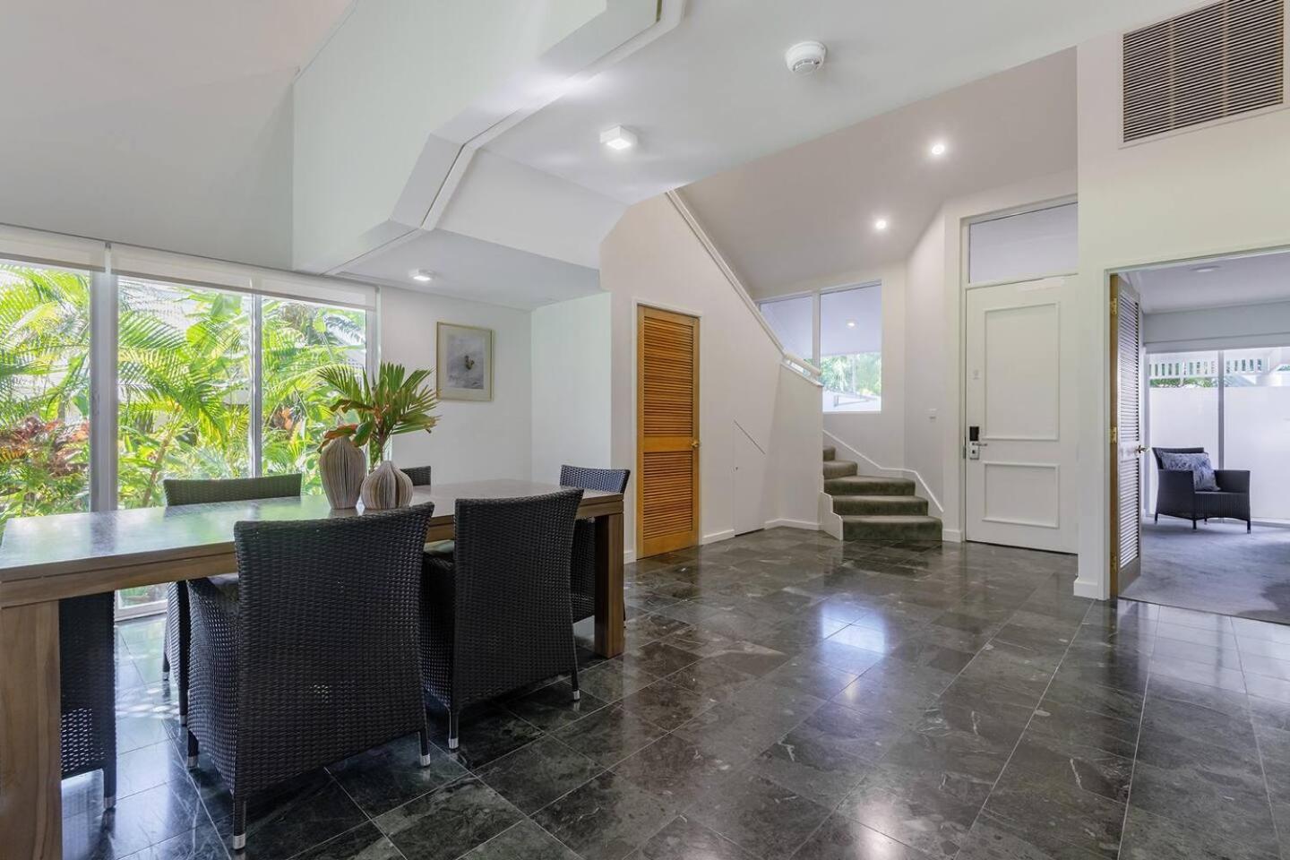 Tropical Resort-style Living on Mirage Golf Course view 5