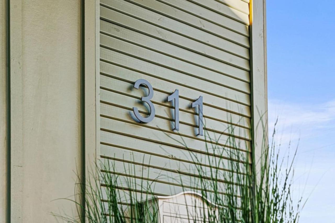 Designer Home, Walk to River view 2