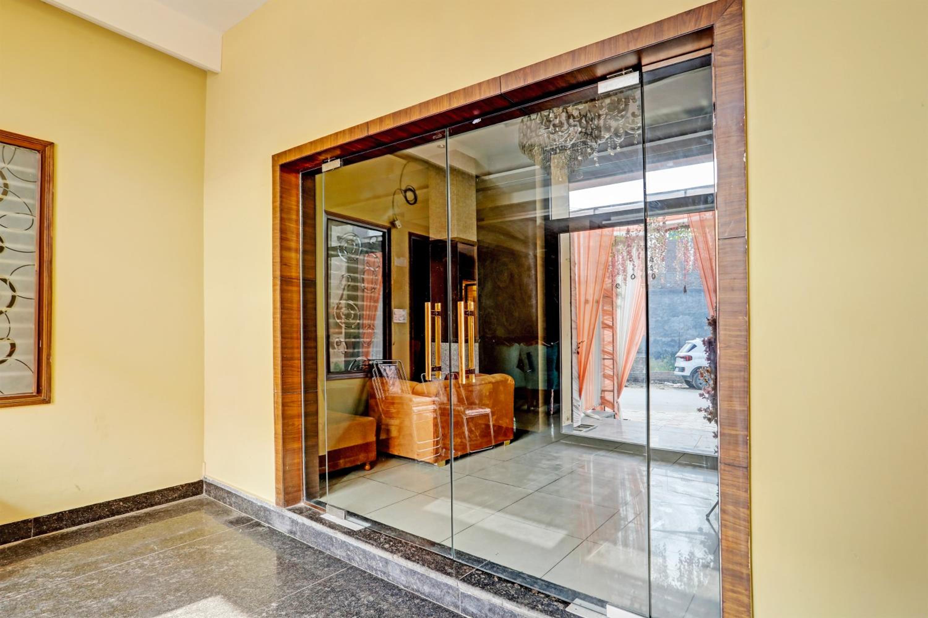 Hotel O Miraas Hotel And Banquet Hall view 4