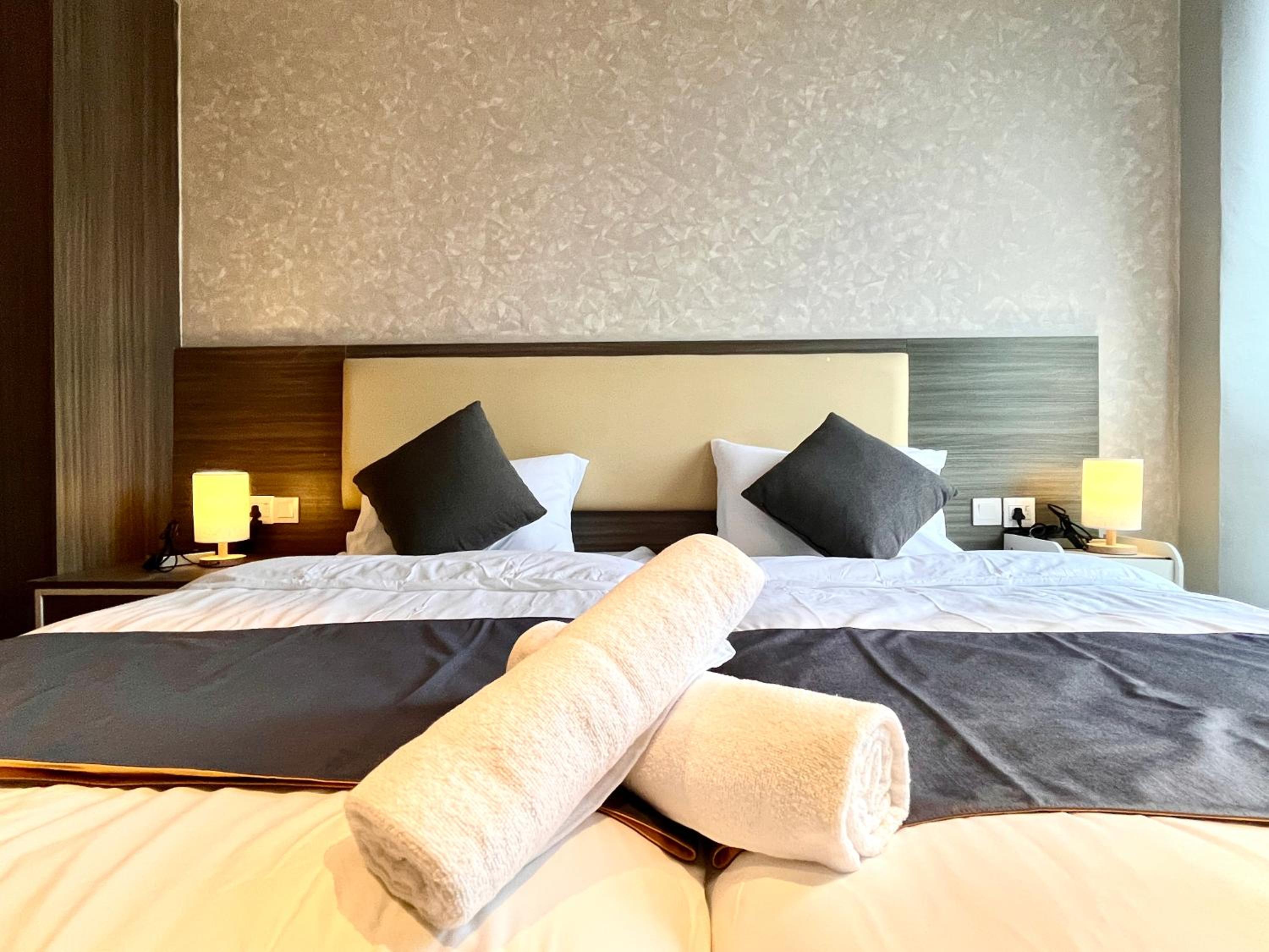 HillLand Suites