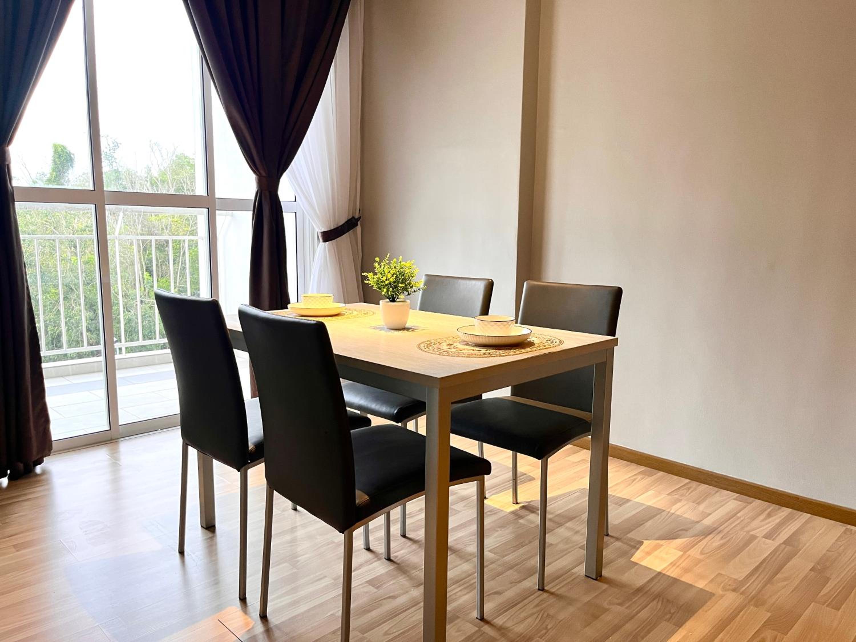 HillLand Suites
