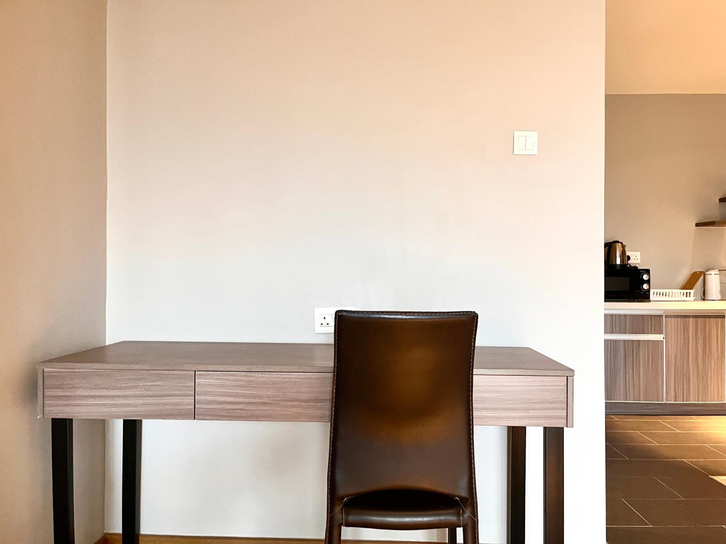 HillLand Suites
