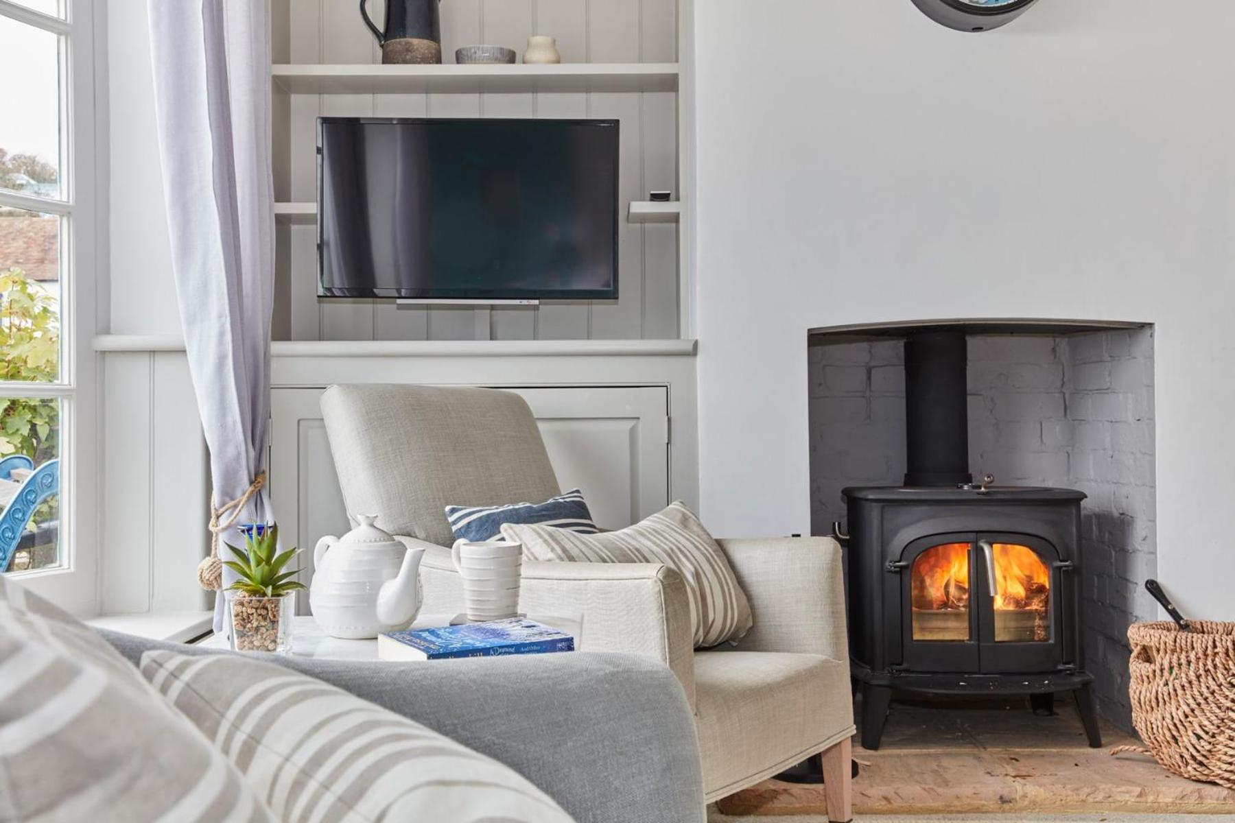 Bosun Cottage by Coaste - boutique retreat on the beach