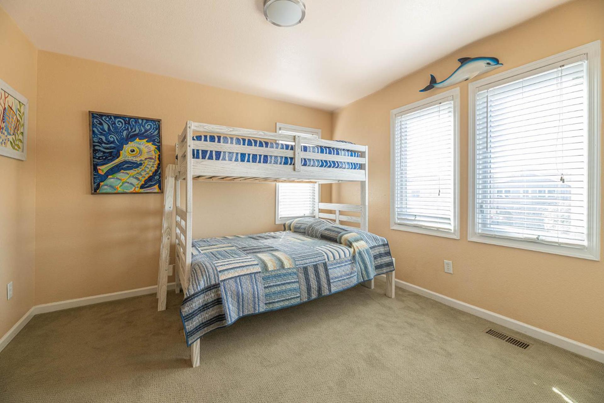 Shorenuff - Nags Head MP 11, Ocean View, Beach 200 Yds, Pool, Hot Tub, Pool Table, YR Flex Stays